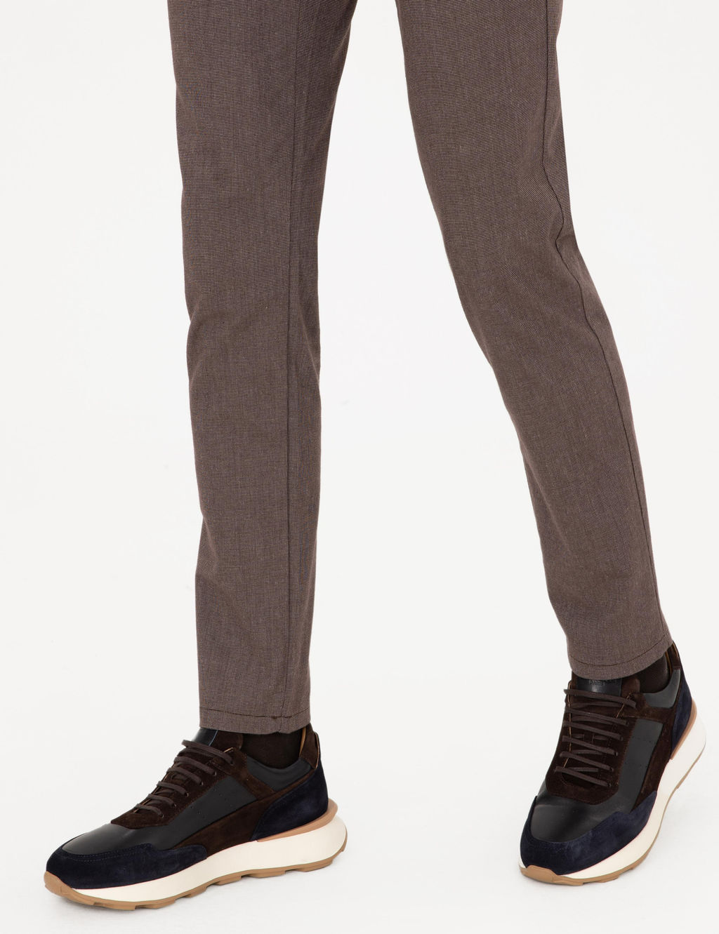 Темно-синяя повседневная обувь