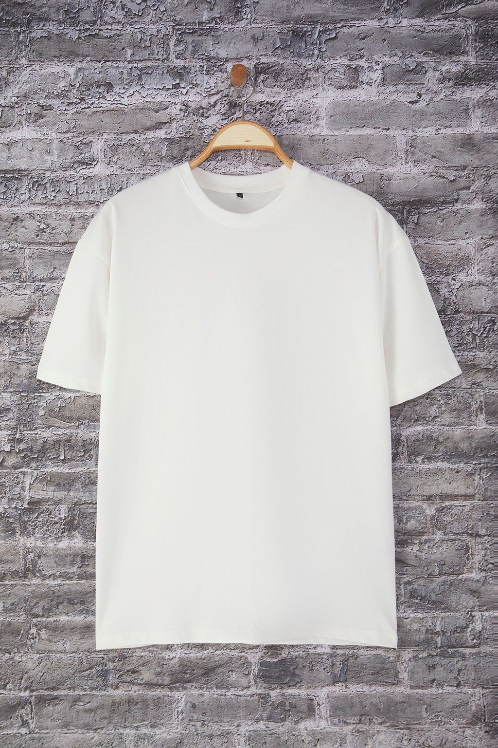TRENDYOL MAN Beyaz Oversize/Genis Kesim S?rt Nak?sl? %100 Pamuk T-Shirt TMNSS25TS00198 - Trendyolmilla фото 4