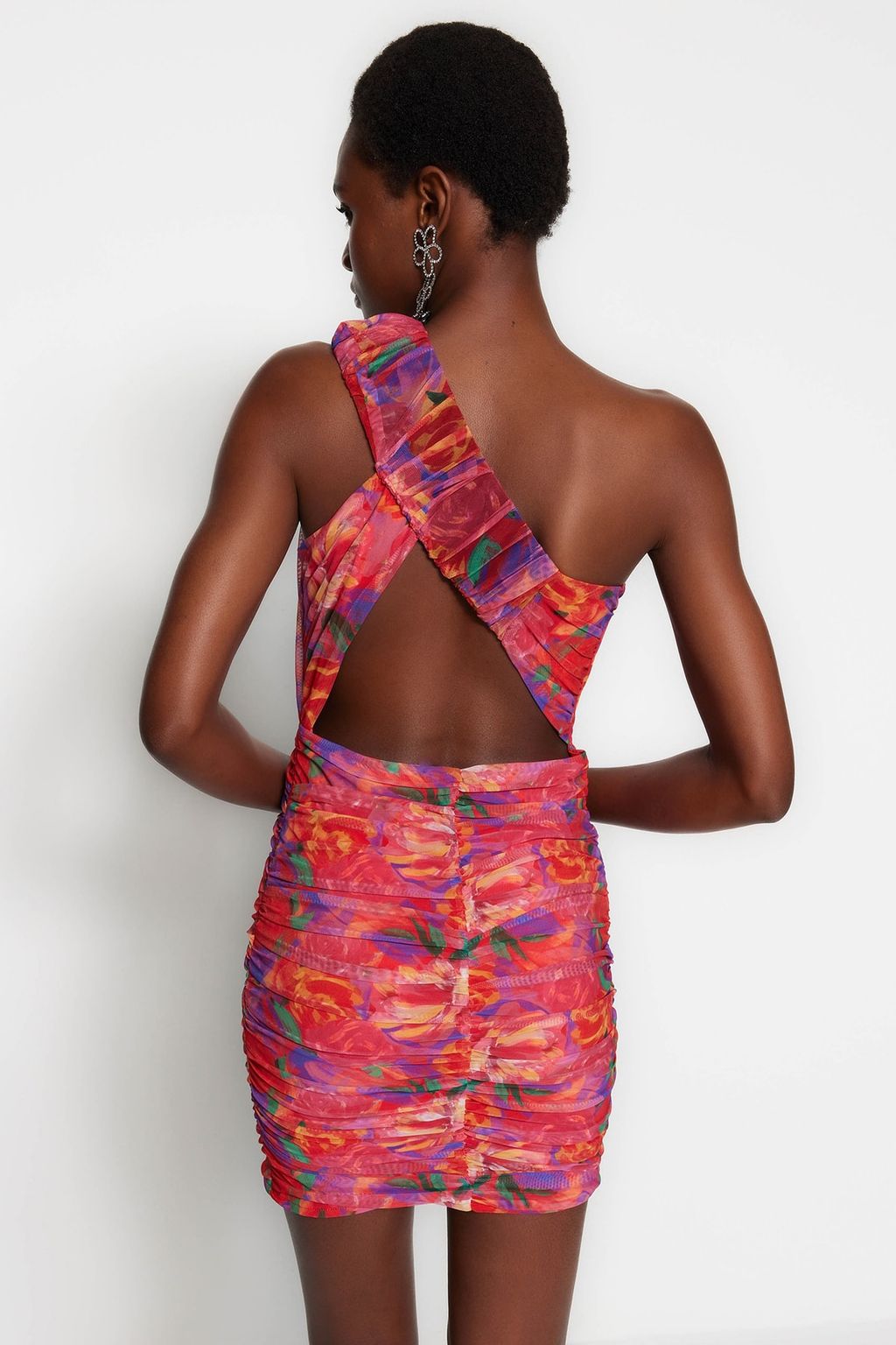 Cok Renkli Astarl? Vucuda Oturan Cicek Desenli K?sa S?k Abiye Gece Mezuniyet Elbisesi TPRSS23EL00363