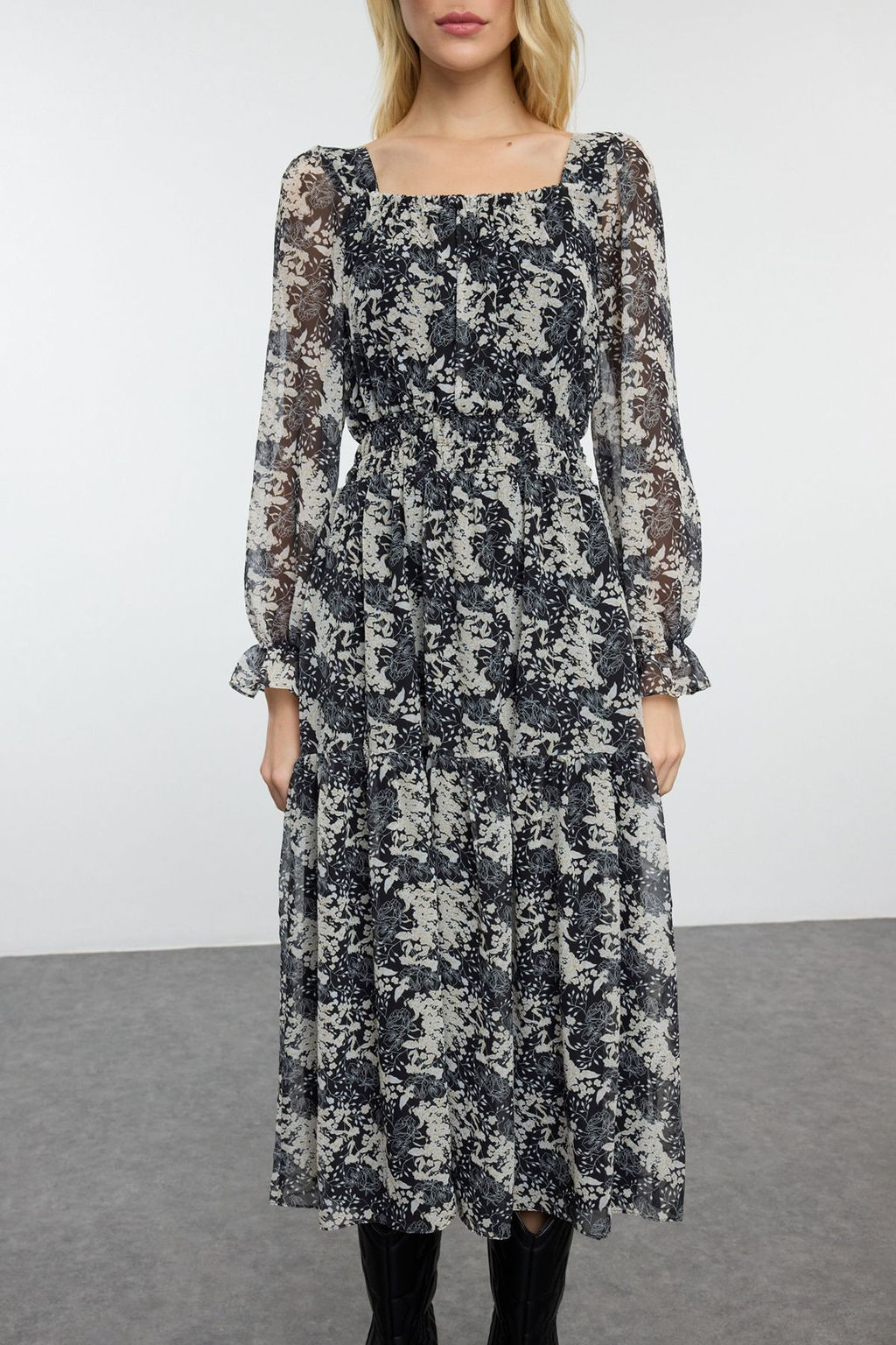 TRENDYOLMILLA Siyah Cicek Desenli Skater/Belden Ac?lan Maxi Dokuma Sifon Astarl? Elbise TWOAW25EL00193  фото 3