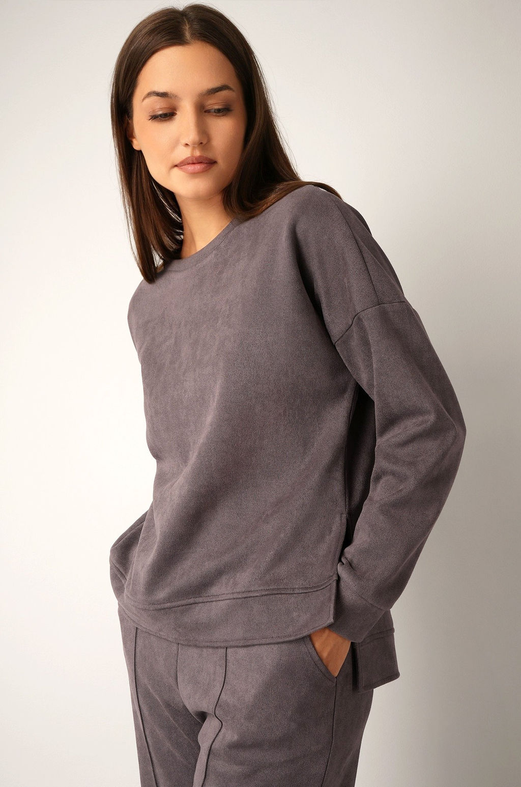 Женский костюм из экозамши Happyfox - Happy fox фото 11