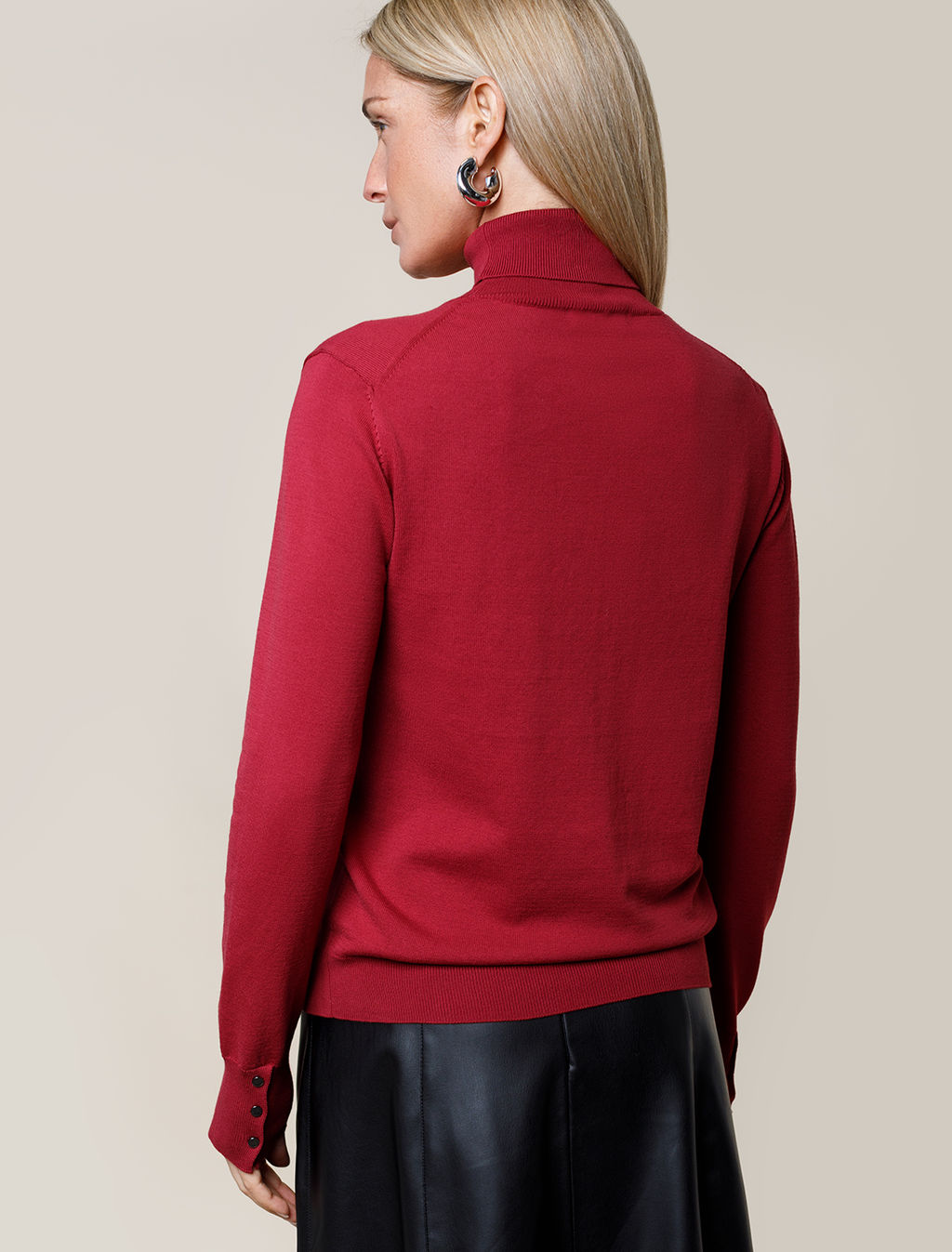 D34.197 Свитер женский темно-красный