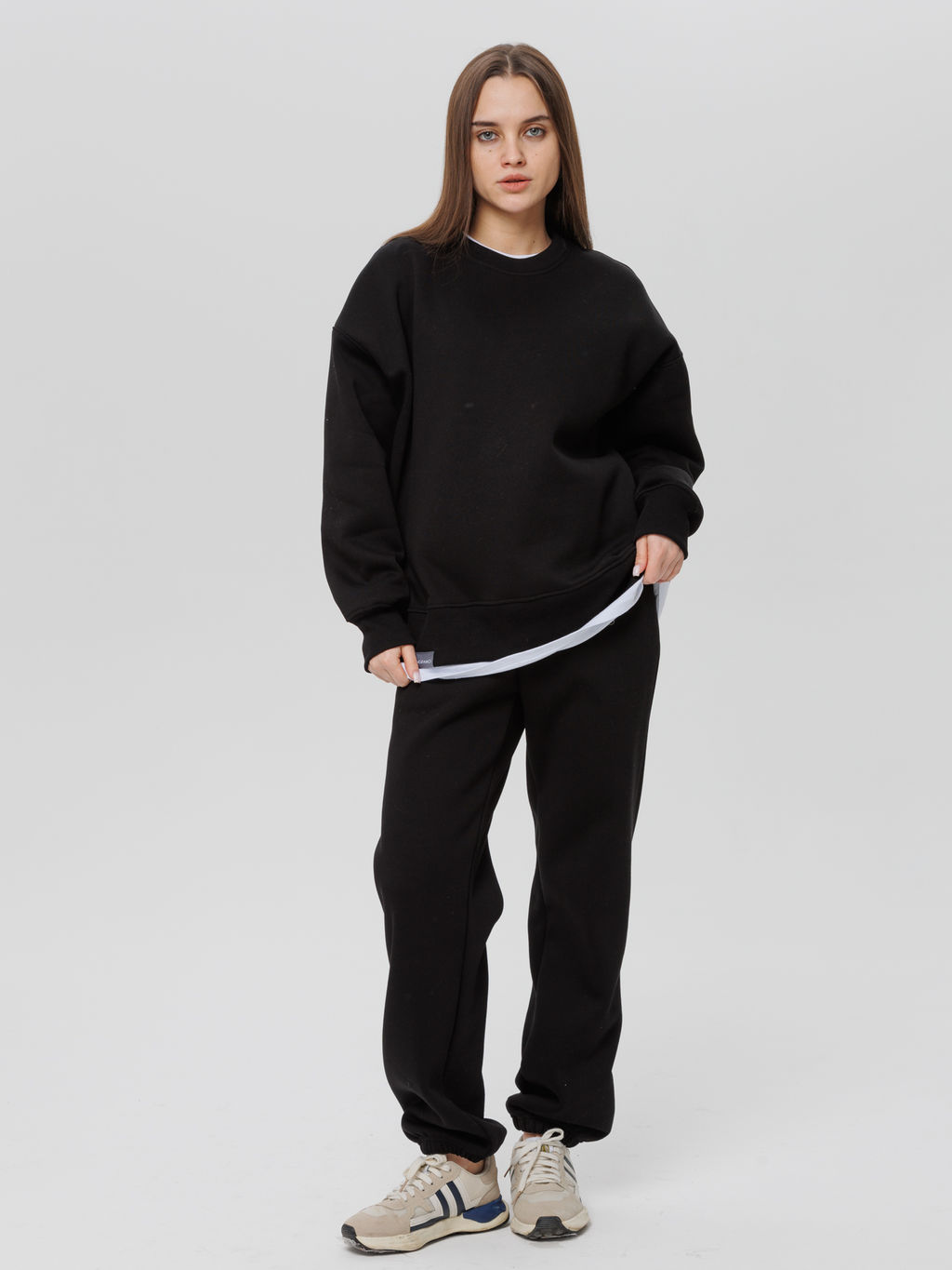Женский свитшот оверсайз из футера с начесом Lingeamo черный ВК-23 (14) фото 11