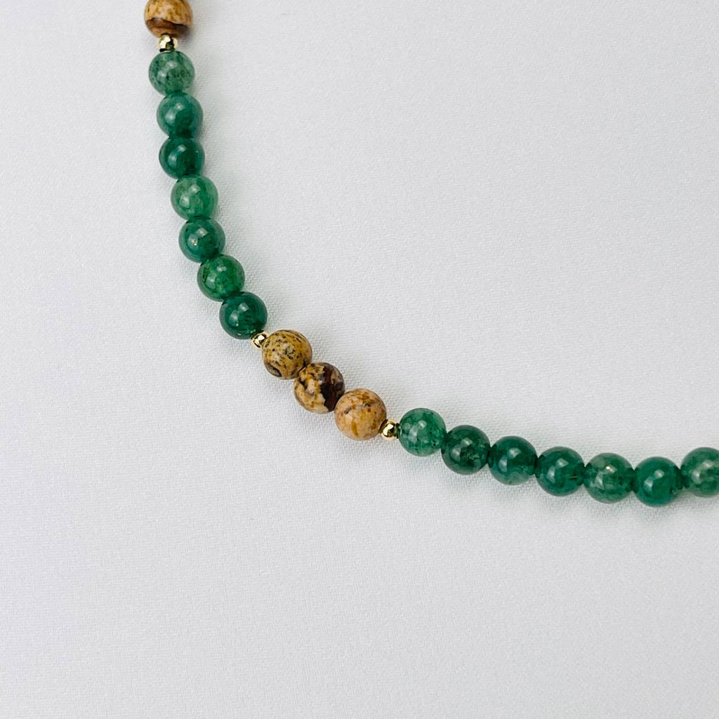 Колье из зеленого Авантюрина и песочной Яшмы 45 см +