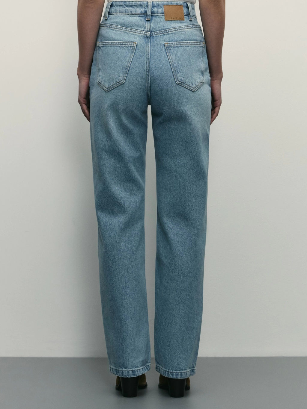 Джинсы straight с высокой посадкой / Zarina фото 4