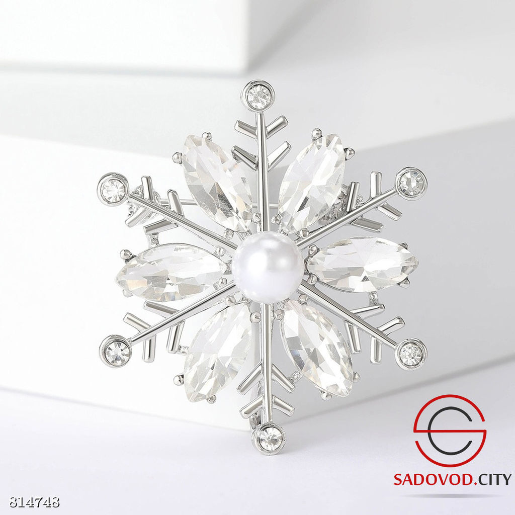 Брошь "Снежинки со стразами"