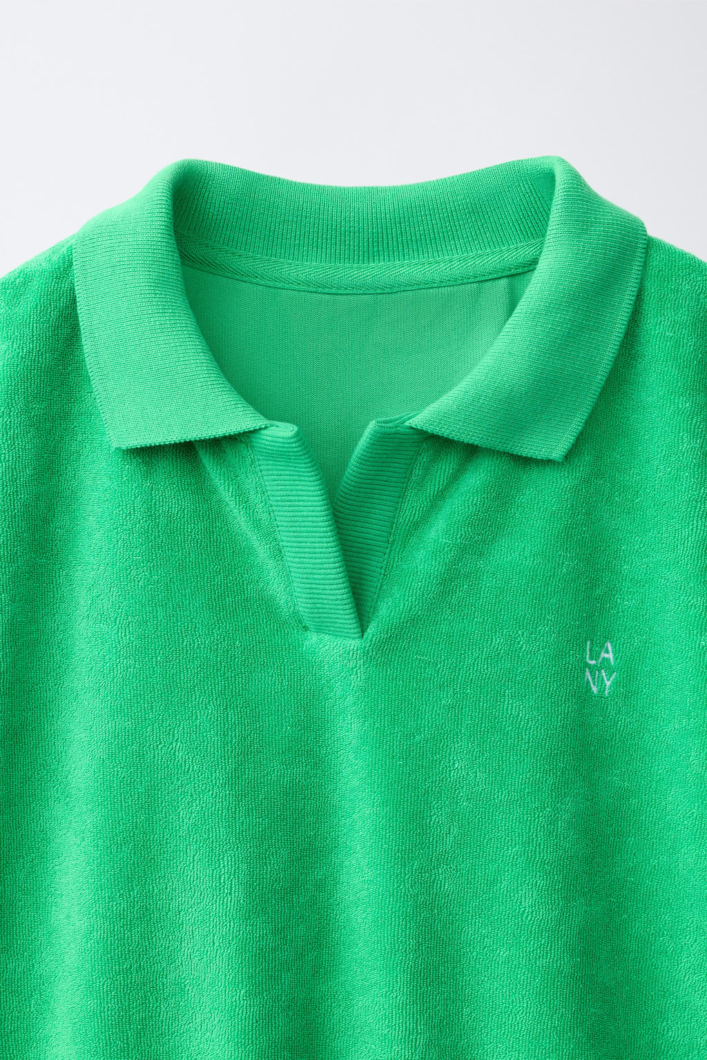 CONJUNTO POLO Y BERMUDA EFECTO TOALLA / Verde