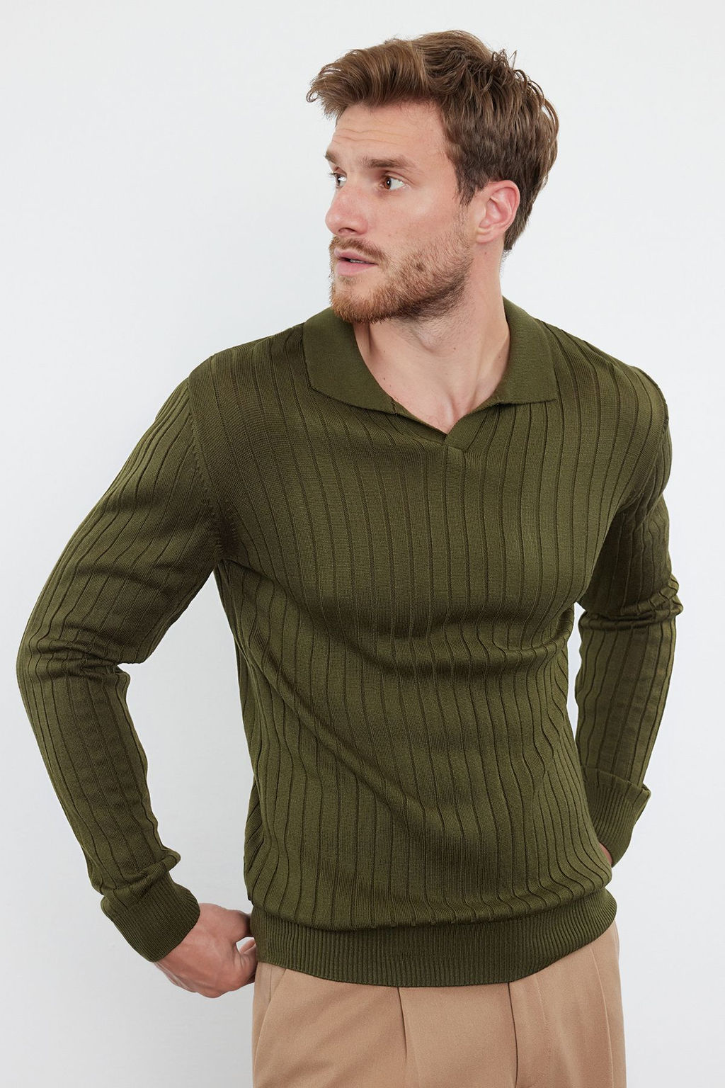 TRENDYOL MAN Siyah Slim Dar Kesim Couple/Cift Polo Yaka Duz Triko Kazak TMNAW25KZ00022