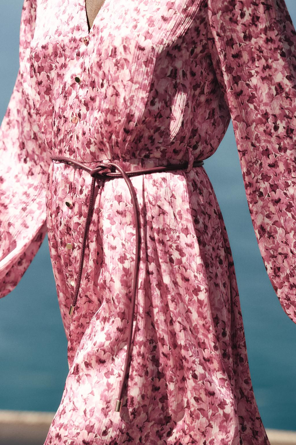 SHORT DRESS WITH A FLORAL PRINT - Zara фото 3