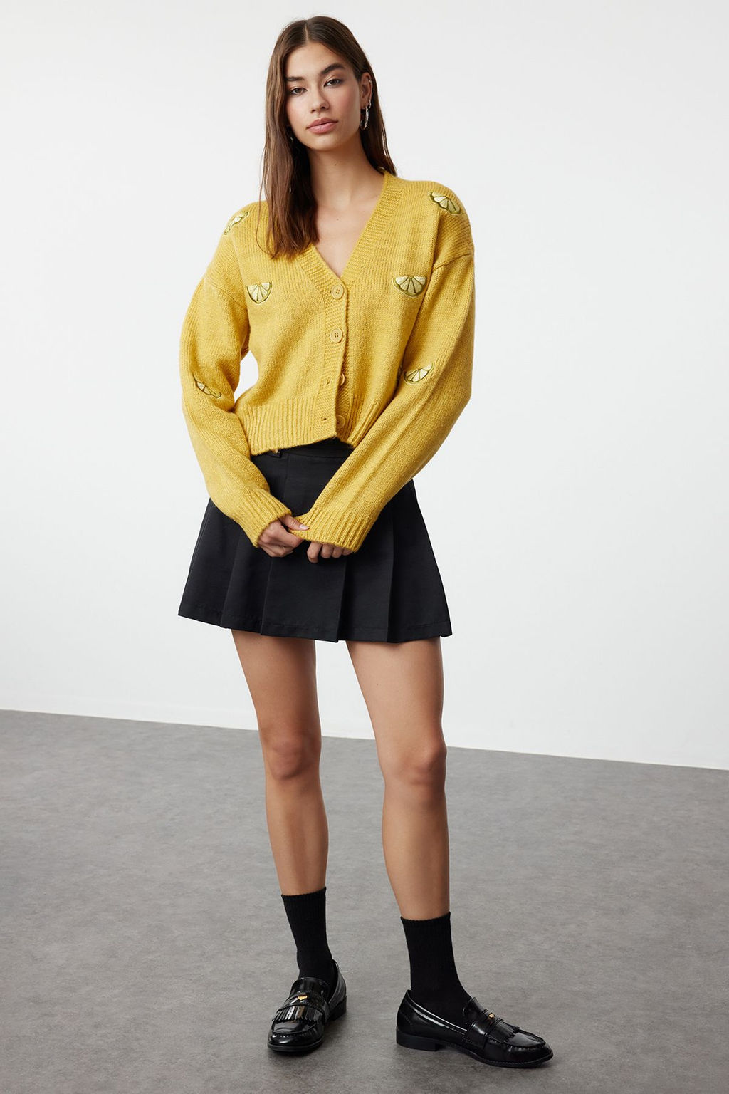 TRENDYOLMILLA Yesil Yumusak Dokulu Nak?s Detayl? V Yaka Triko H?rka TWOAW24HI00237 фото 2