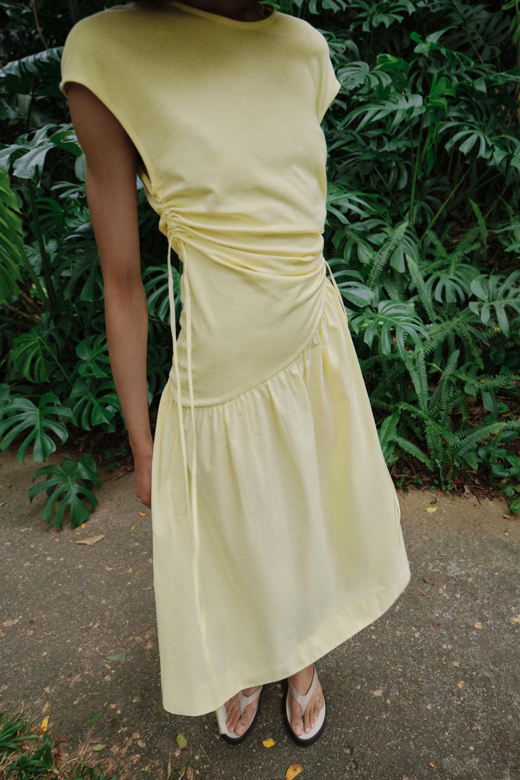 VESTIDO ASIM?TRICO FRUNCES / Amarillo - Zara фото 2