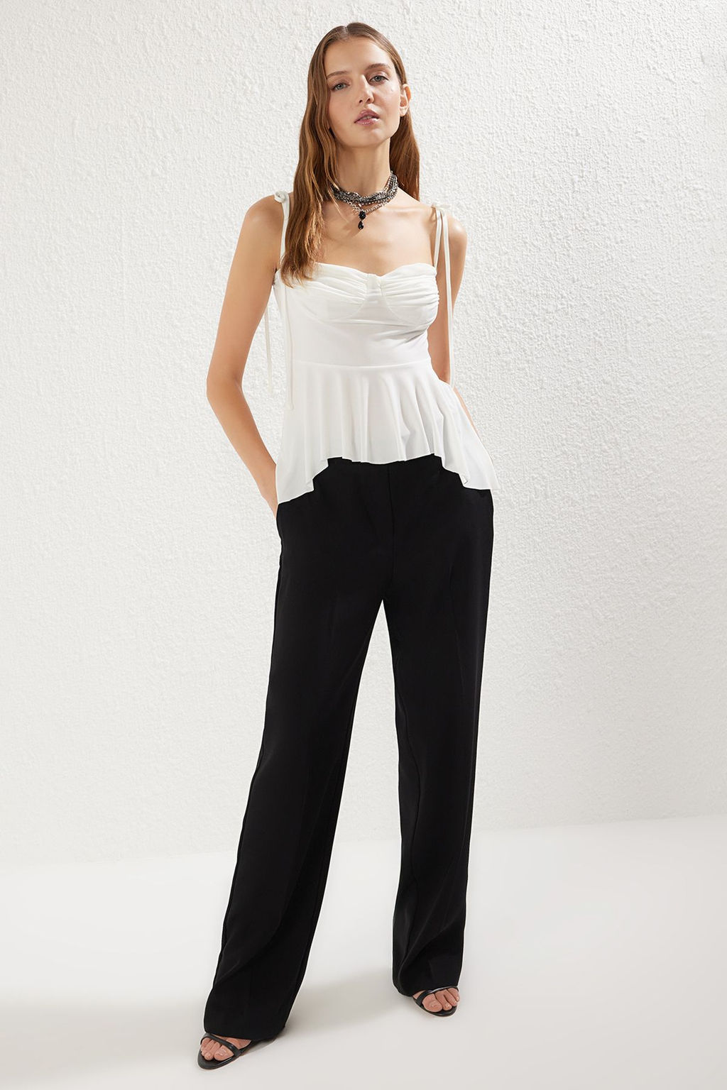 Trendyolmilla Beyaz Gogus Detayl? Orme Bluz TPRSS25BZ00006  фото 3