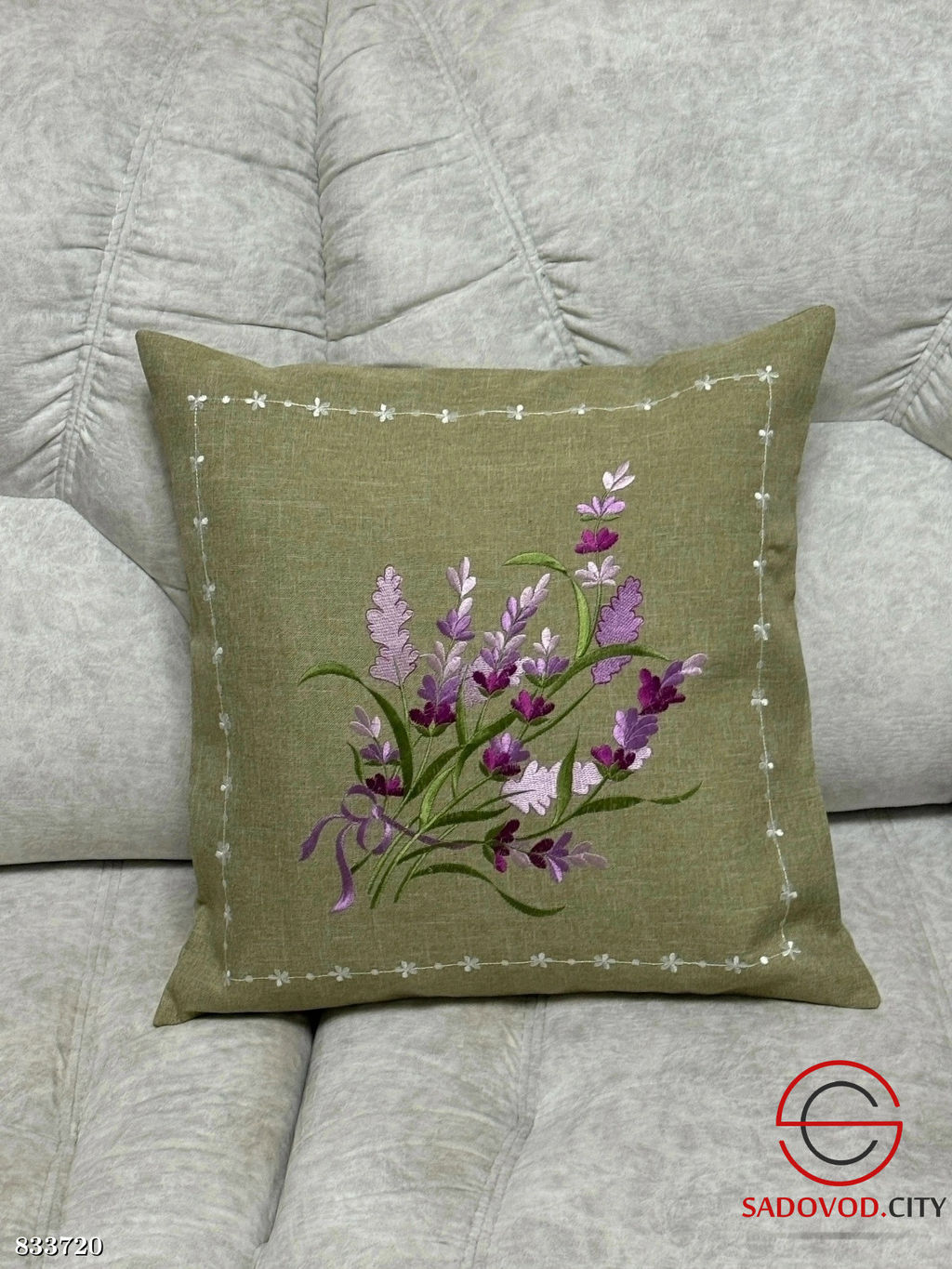 Наволочка с вышивкой из льна