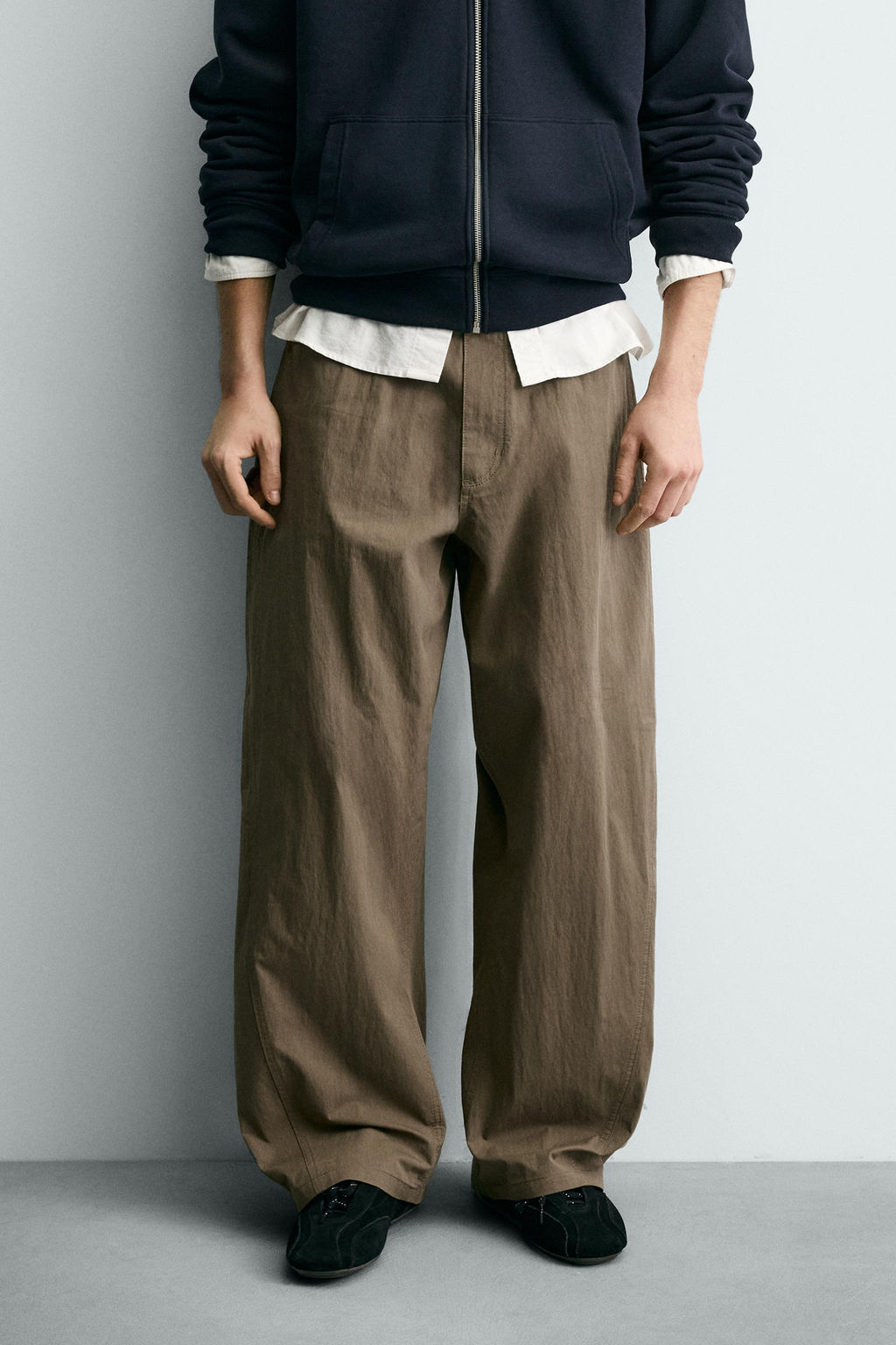 PANTAL?N CURVED FIT / Khaki - Zara фото 2