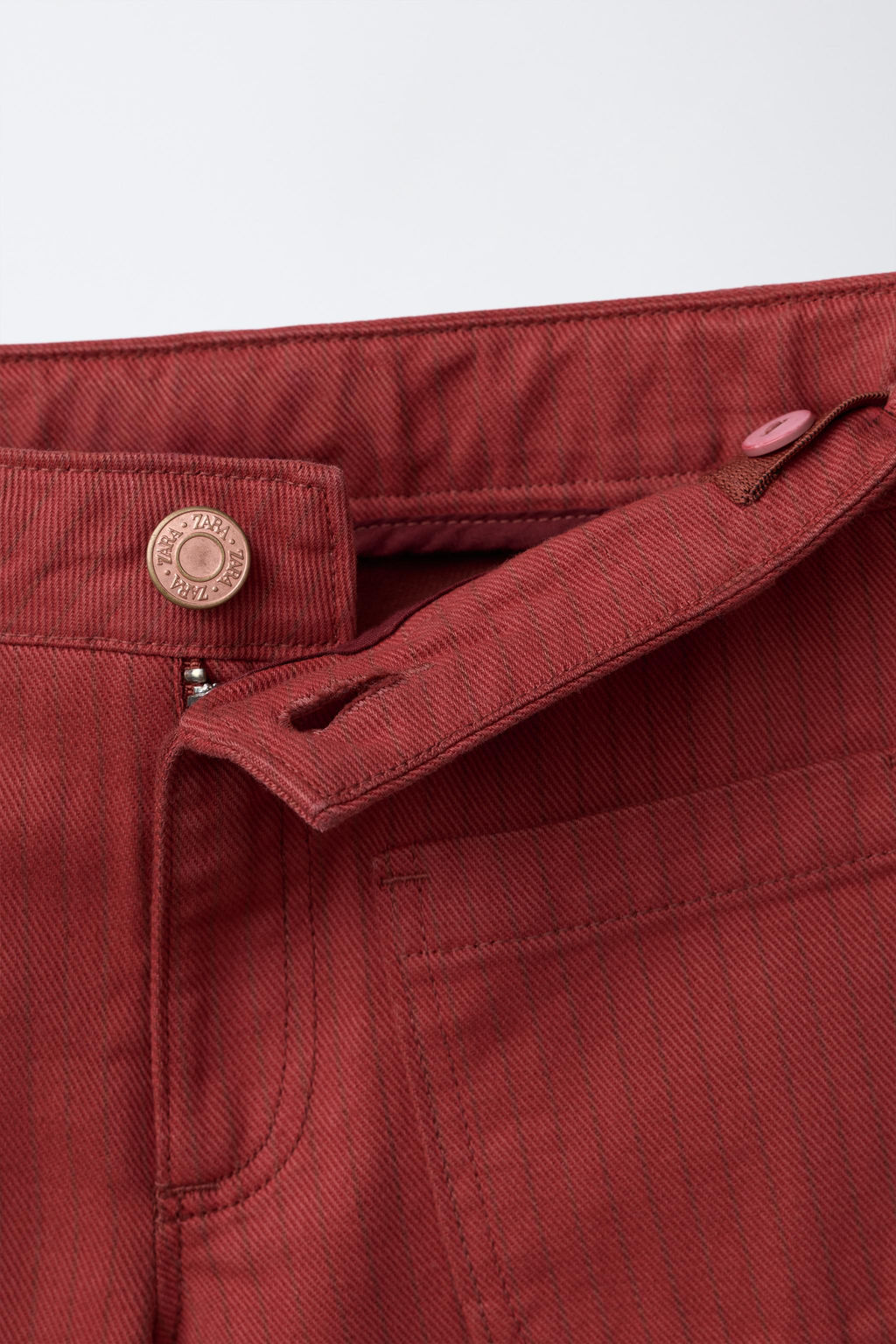 JEANS FLARE RAYAS / Rojo - Zara фото 3