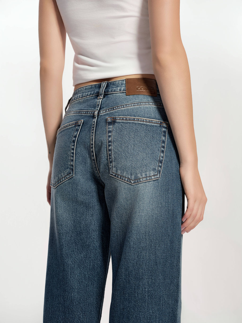 CONTE CON-737 Джинсы straight из eco-friendly денима с эффектом потёртостей blue - Conte elegant фото 6