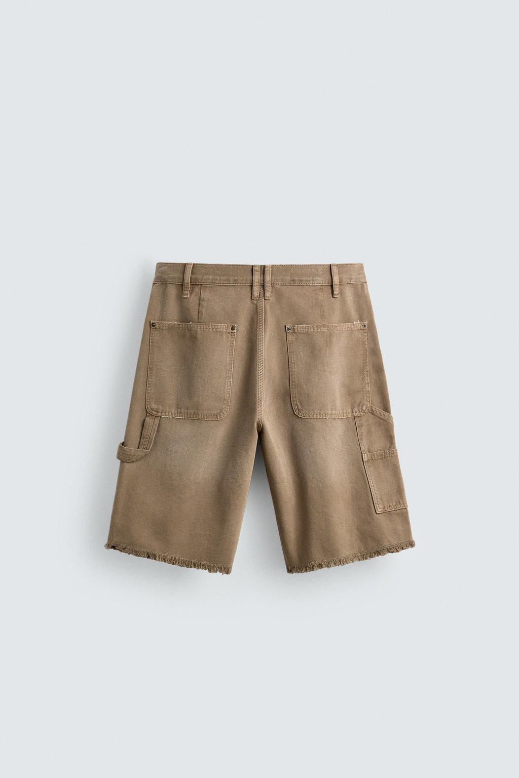BERMUDA RELAXED FIT BOLSILLO CARPINTERO / Arena