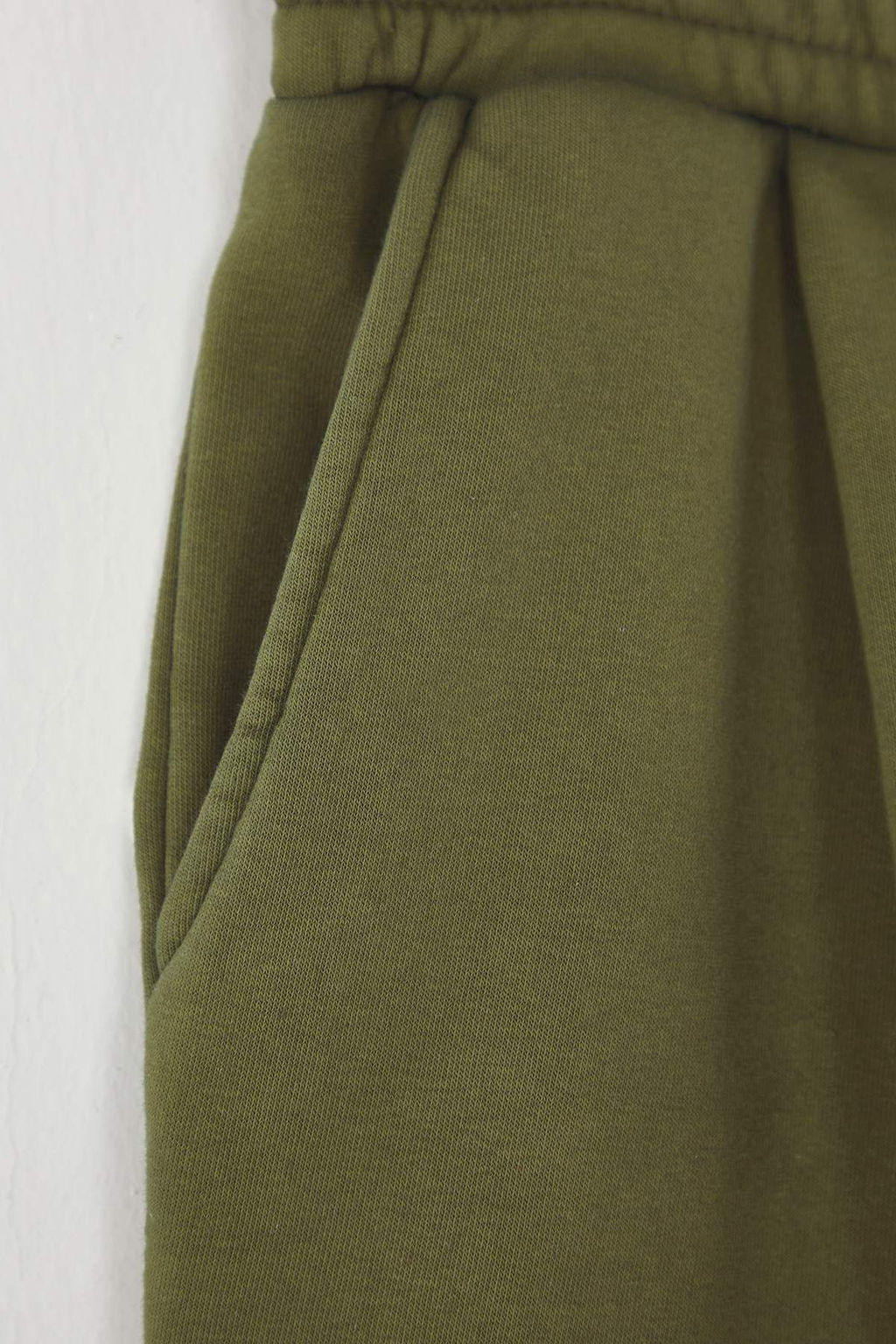 Trendyolmilla Man Yesil Oversize/Genis Kesim Dikis Detayl? Sort & Bermuda TMNSS25SR00057  фото 8