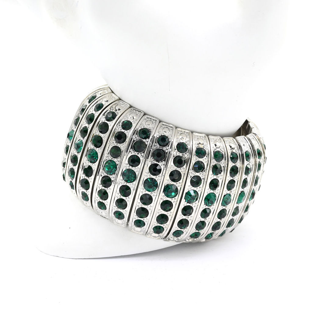 Металлический широкий браслет с цирконом цв.зеленый