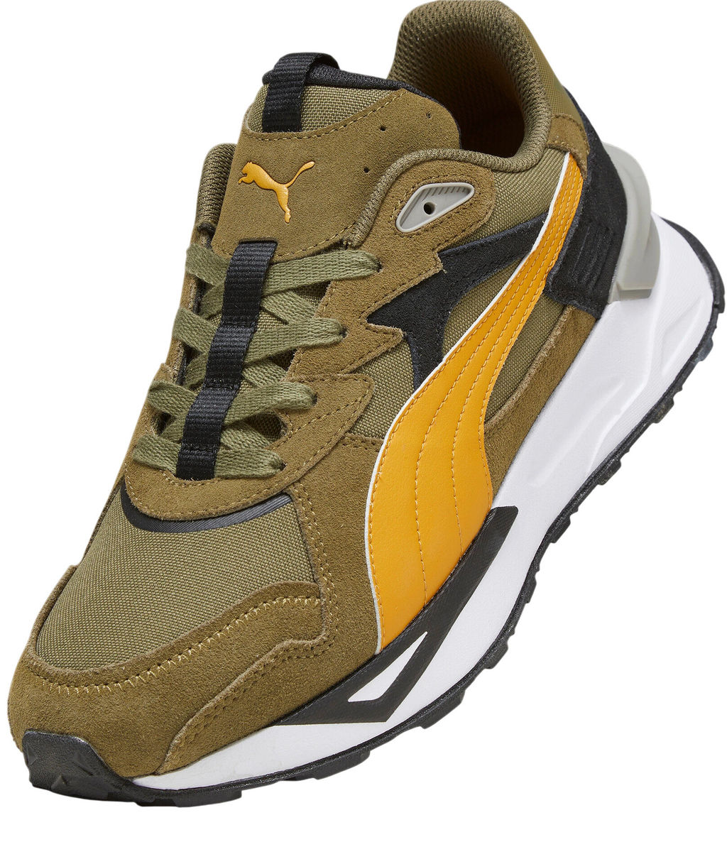 Кроссовки взрослые