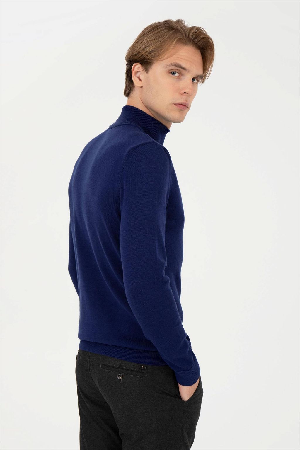 U. S. Polo Assn / Мужской синий базовый свитер - U.s. polo assn фото 5