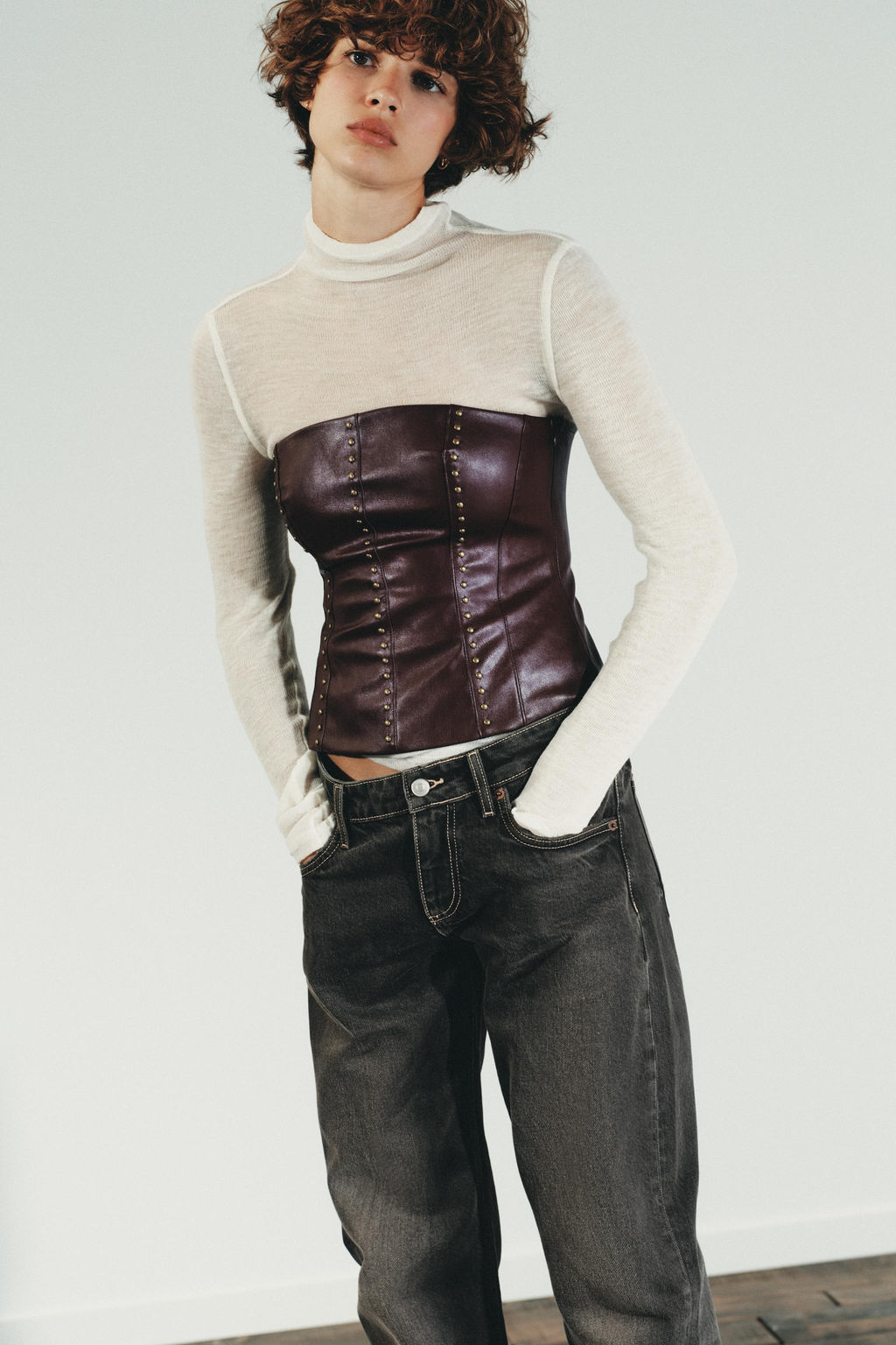 STUDDED FAUX LEATHER BANDEAU TOP - Zara фото 2