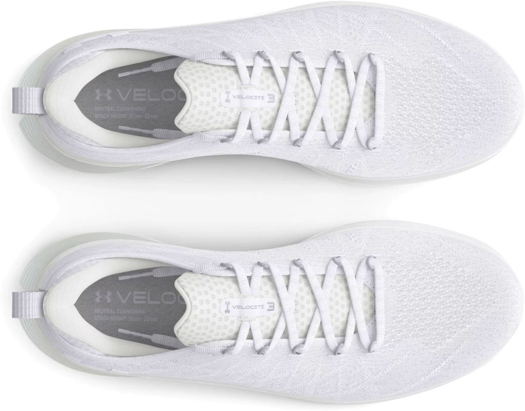 Кроссовки женские