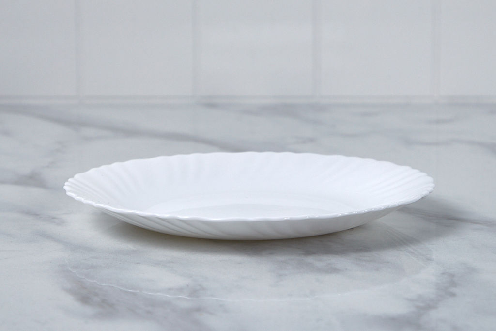 Тарелка десертная 19 см "БЕЛЬЕ" арт. OLHP-75