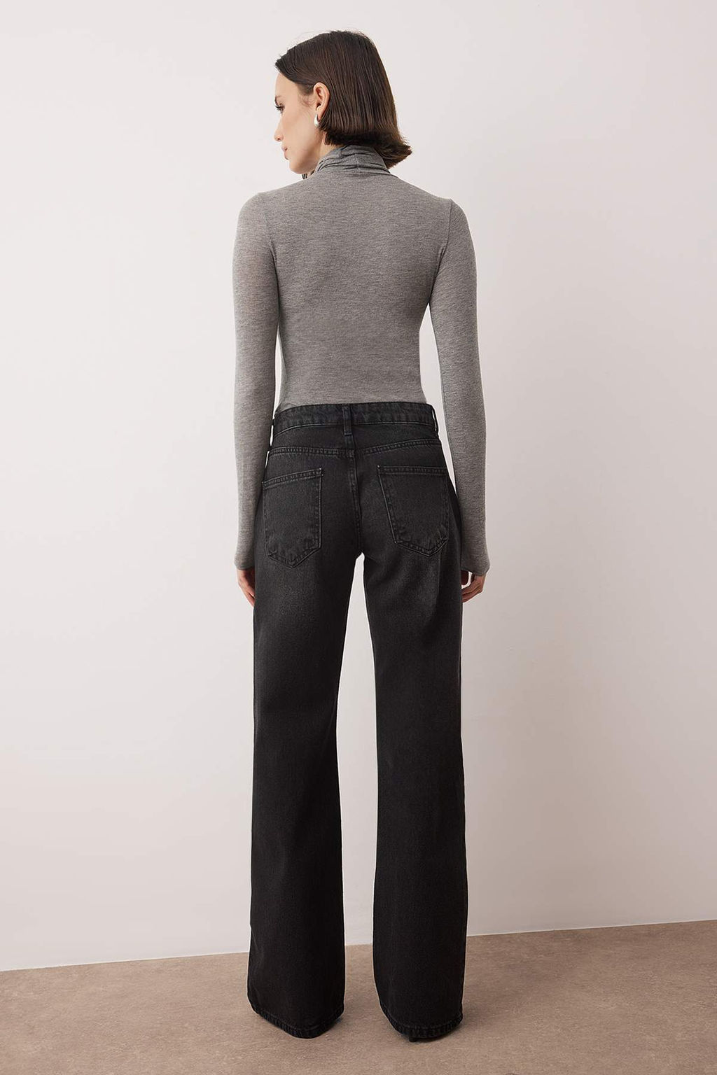 Siyah Dusuk Bel Genis Paca Wide Leg Jeans TWOAW26JE00075