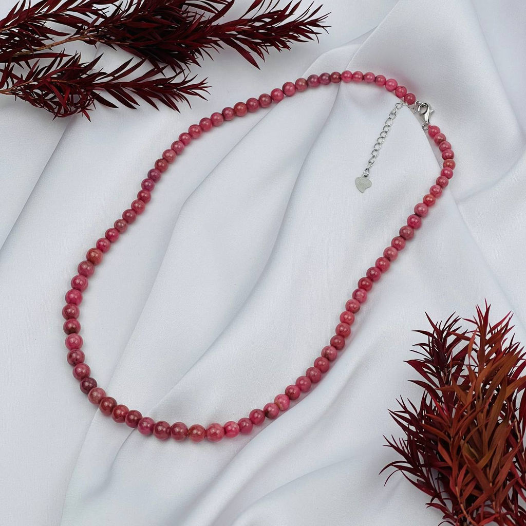 Бусы на увеличение из Родонита