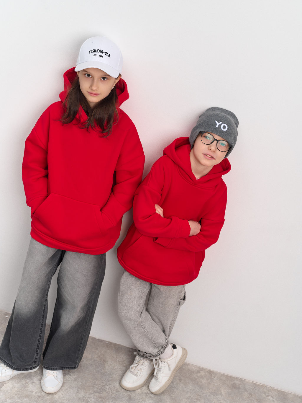 Толстовка с капюшоном для мальчика "Basic" красный