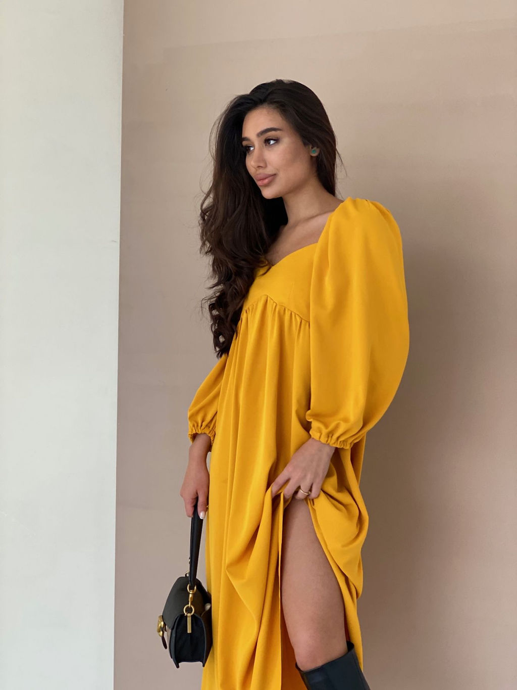 Платье-миди с пышными рукавами в цвете манго - Martichelli фото 60