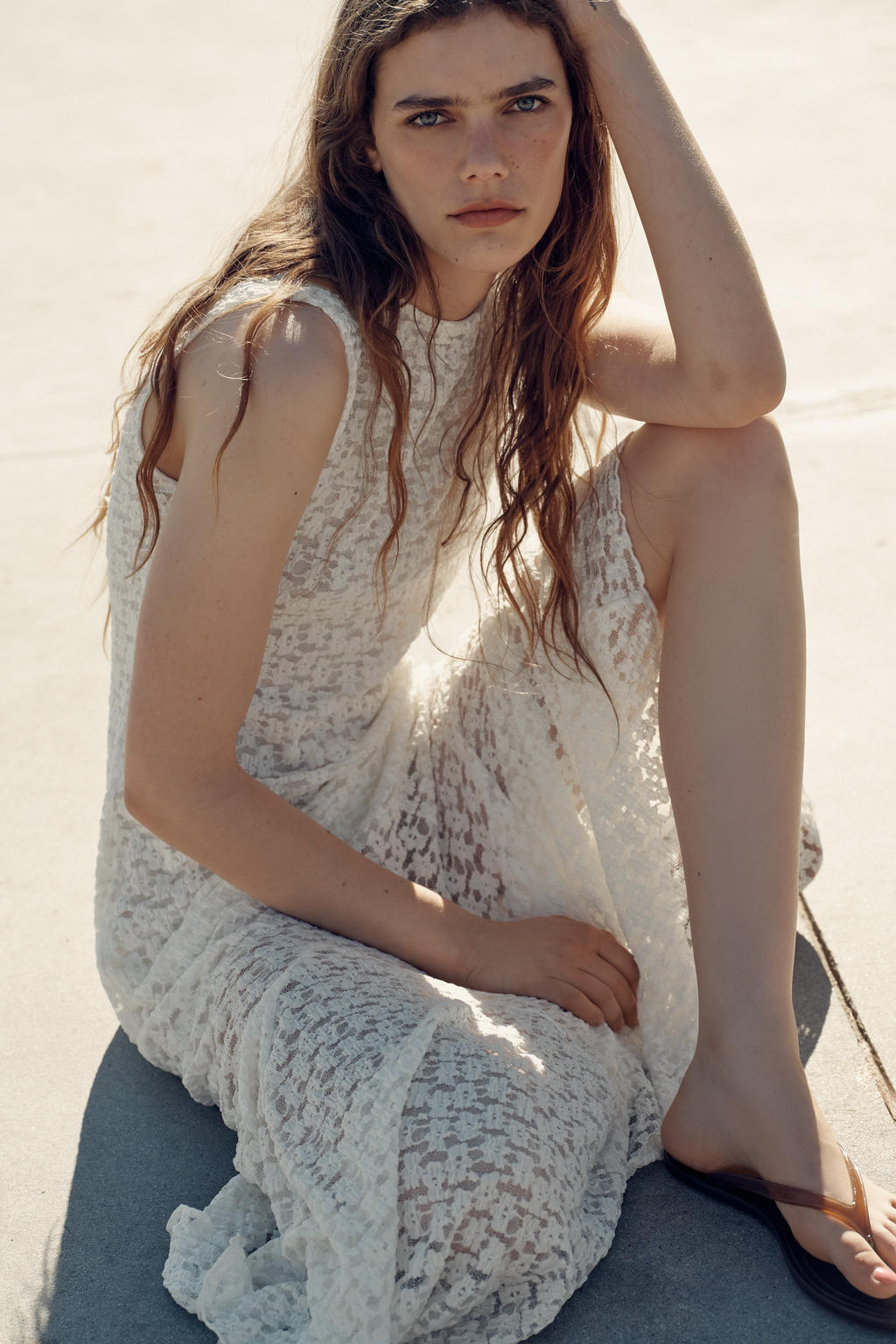 VESTIDO LARGO ENCAJE / Blanco roto - Zara фото 2