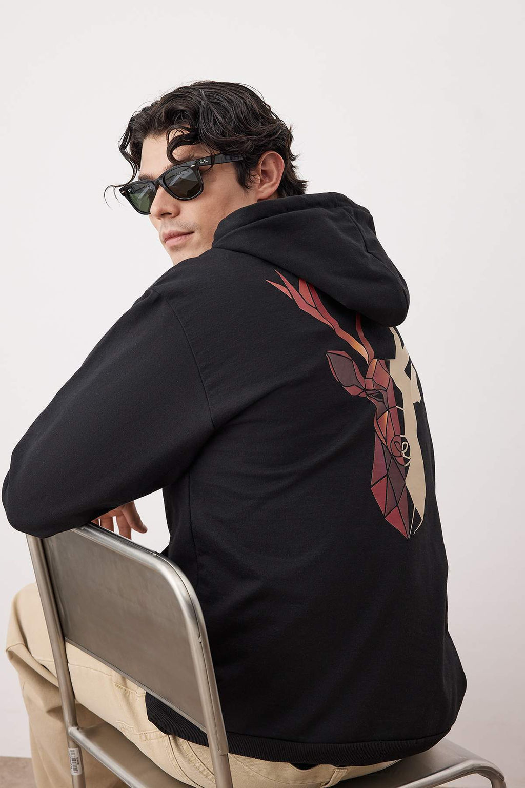 TRENDYOL MAN Siyah Oversize/Genis Kesim Kapusonlu Ici Polar/S?cak Tutan Cicek Bask?l? Sweatshirt TMNAW22SW1651 - Trendyolmilla фото 17