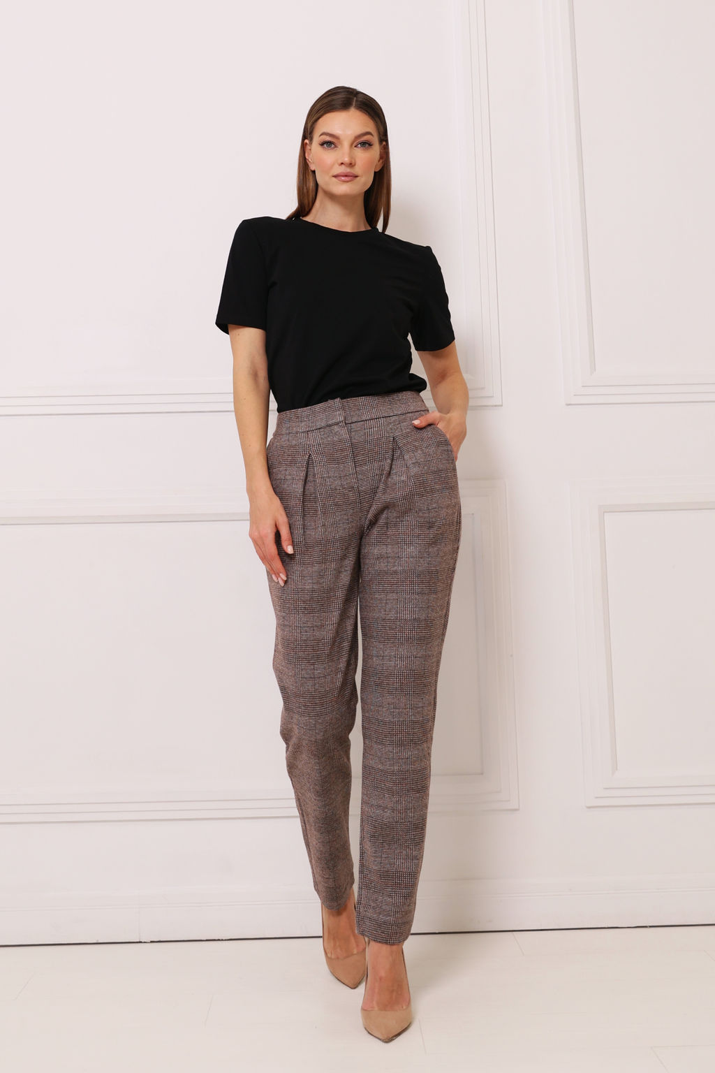 Брюки из костюмного трикотажа