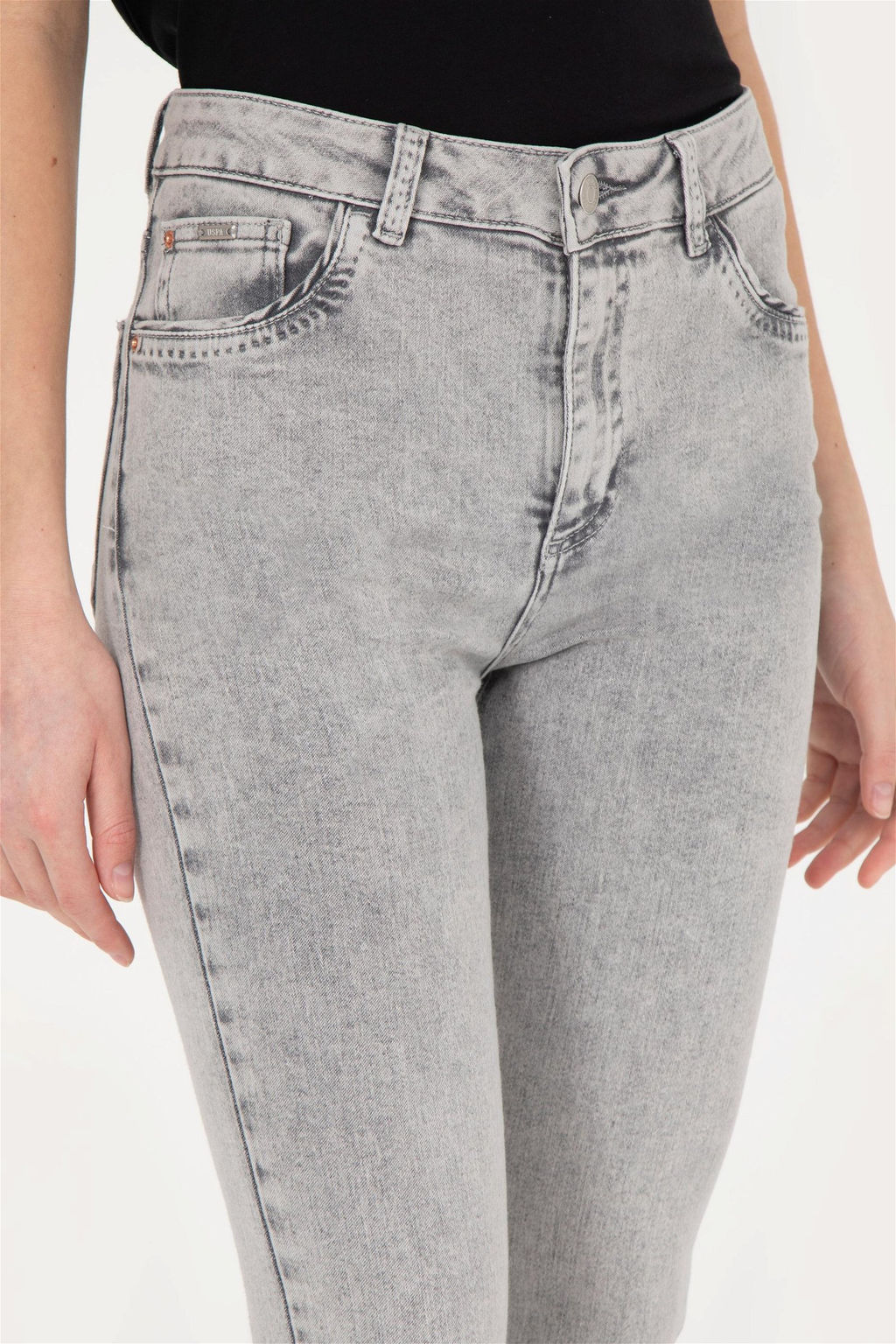 Женские серые джинсовые брюки - U.s. polo assn фото 6