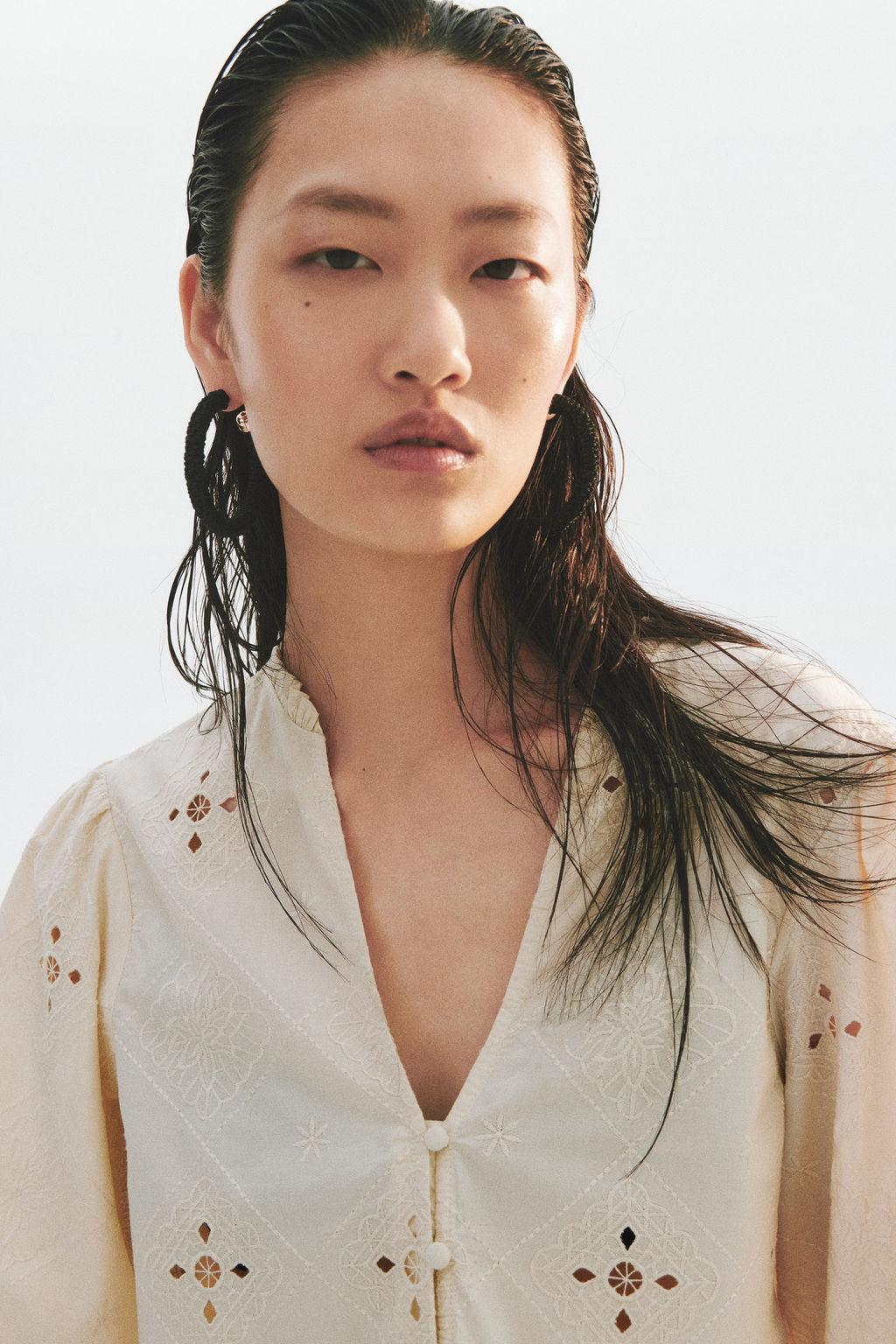 Blusa de algod?n con bordado ingl?s - H&m фото 6