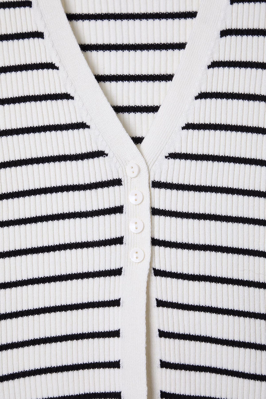 Ekru*001 Premium Iplik / Ozel Iplik Crop Yelek TWOSS24BZ00258