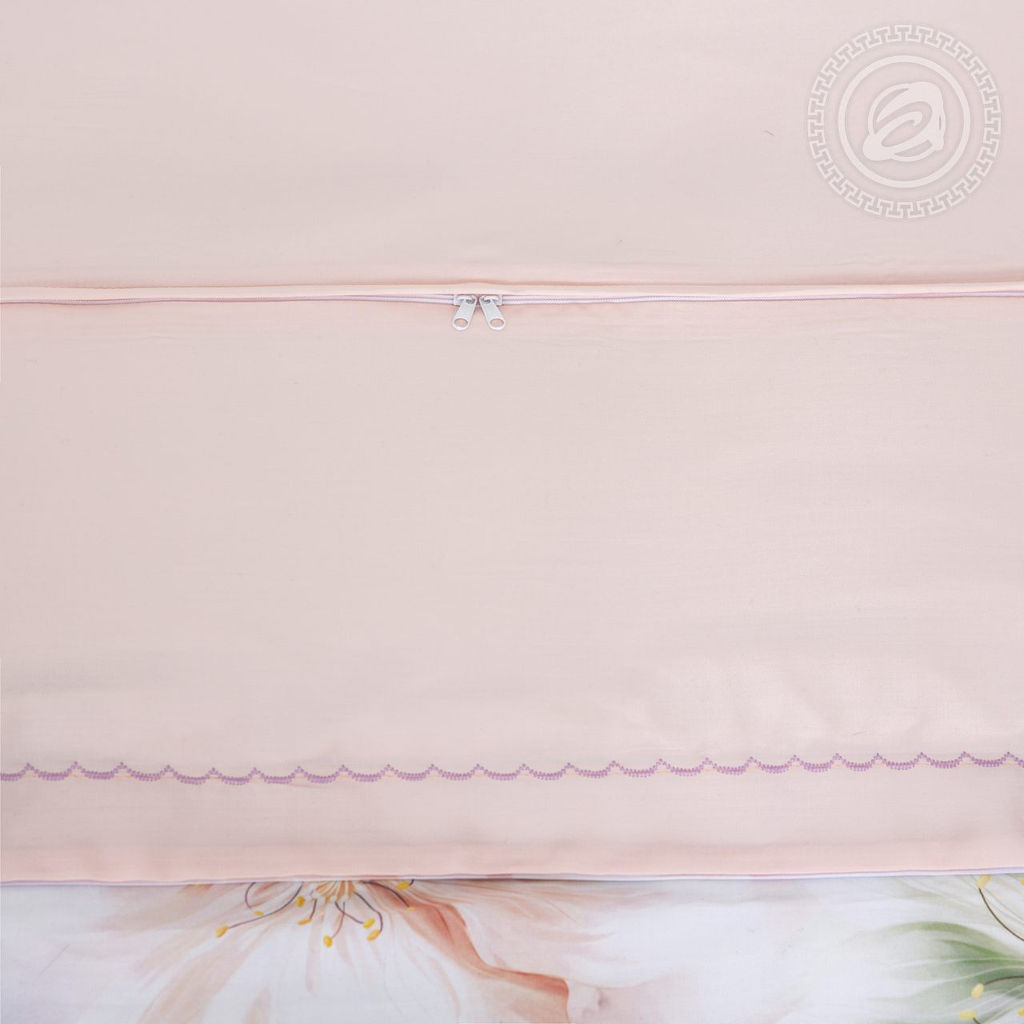 Постельное белье Кэтрин (тенсель) 2 сп. с Евро/Пододеяльник (молния, ушки): 1 шт.- 210*175; Простыня: 1 шт.- 240*240; Наволочка (молния, ушки): 2 шт.- 70*70; Наволочка (молния, ушки): 2 шт.- 50*70 Тенсел