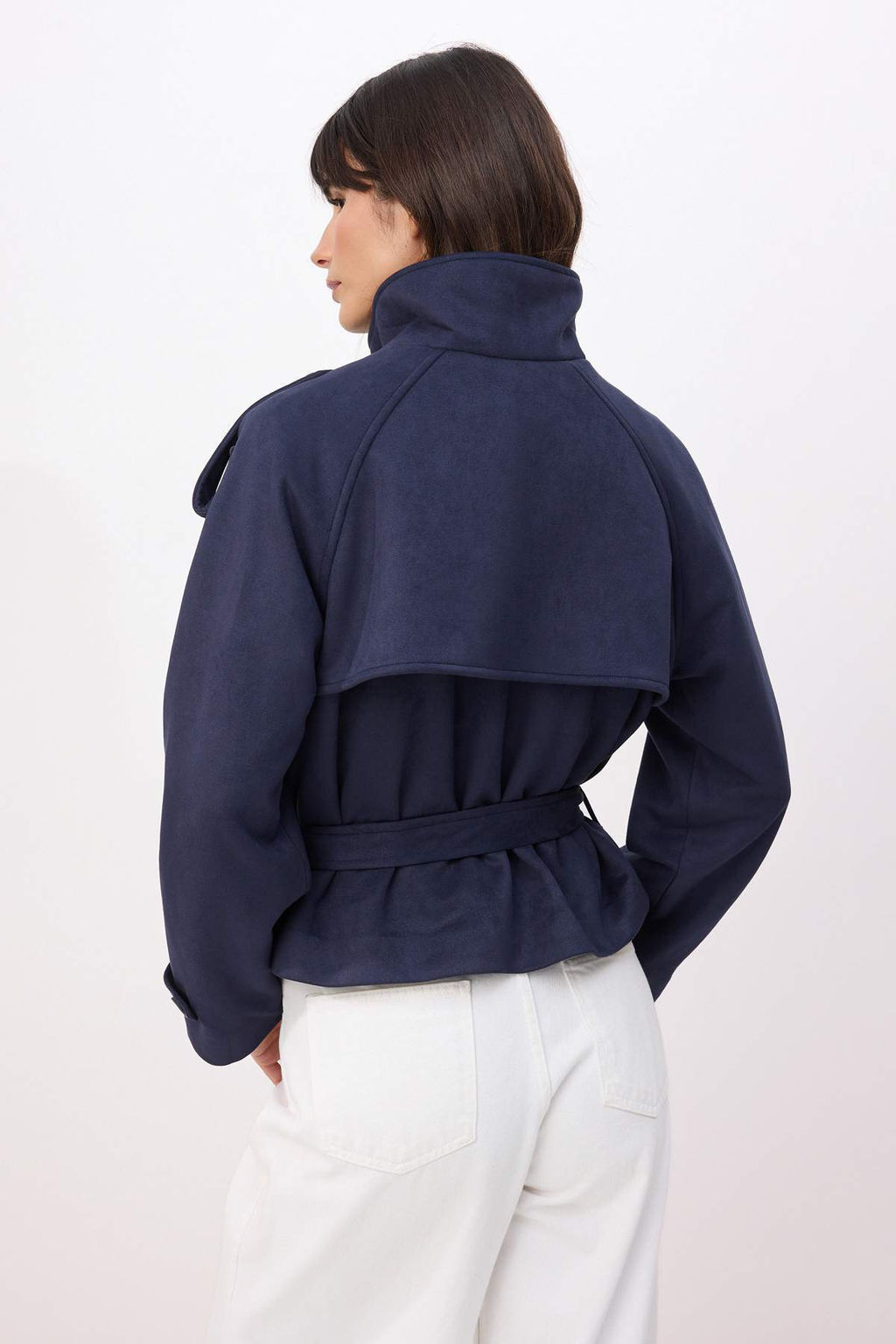 Lacivert Regular Dik Yaka Kemerli K?sa Suet Trenckot TWOSS26TR00009