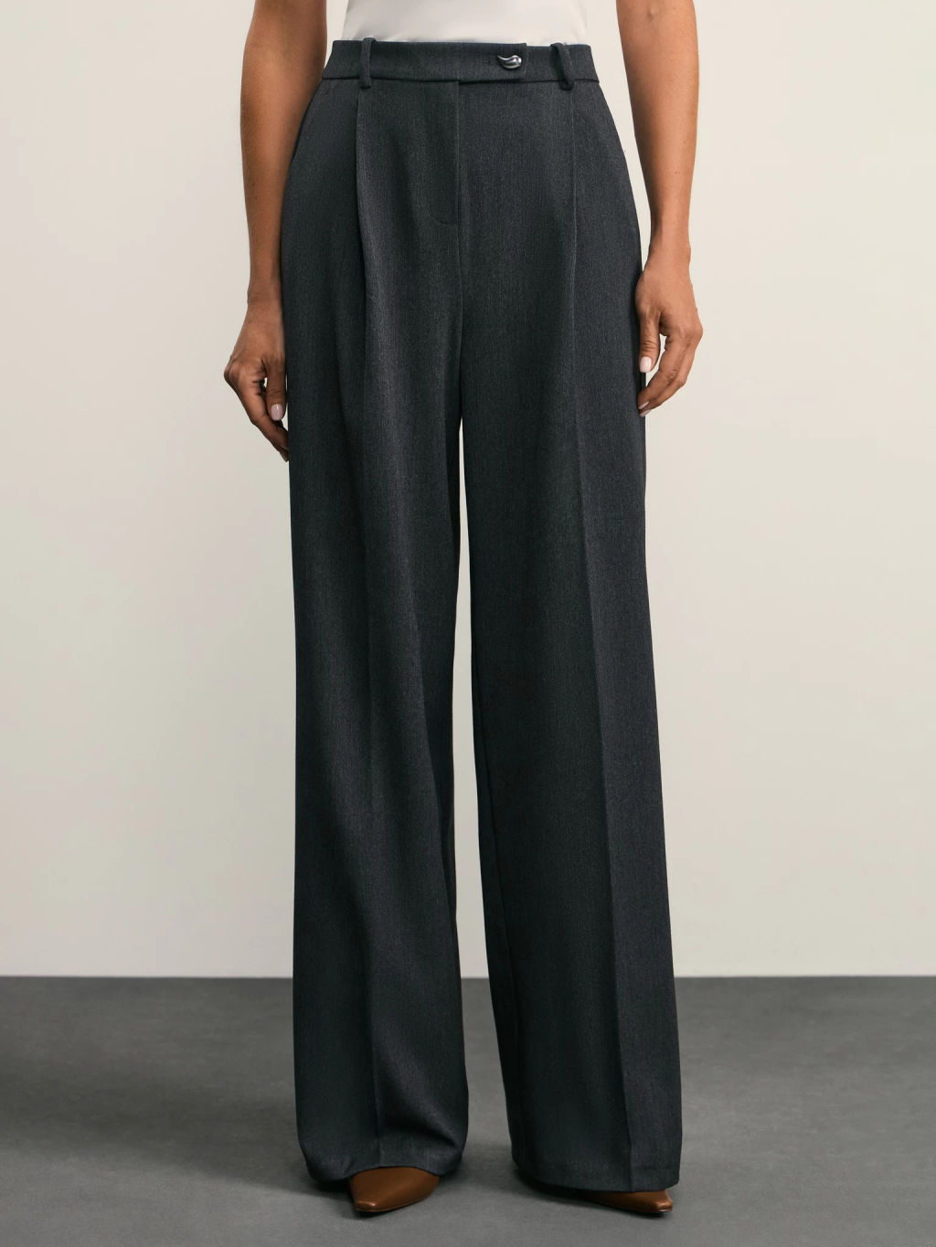 Прямые брюки с защипами / Zarina  фото 2