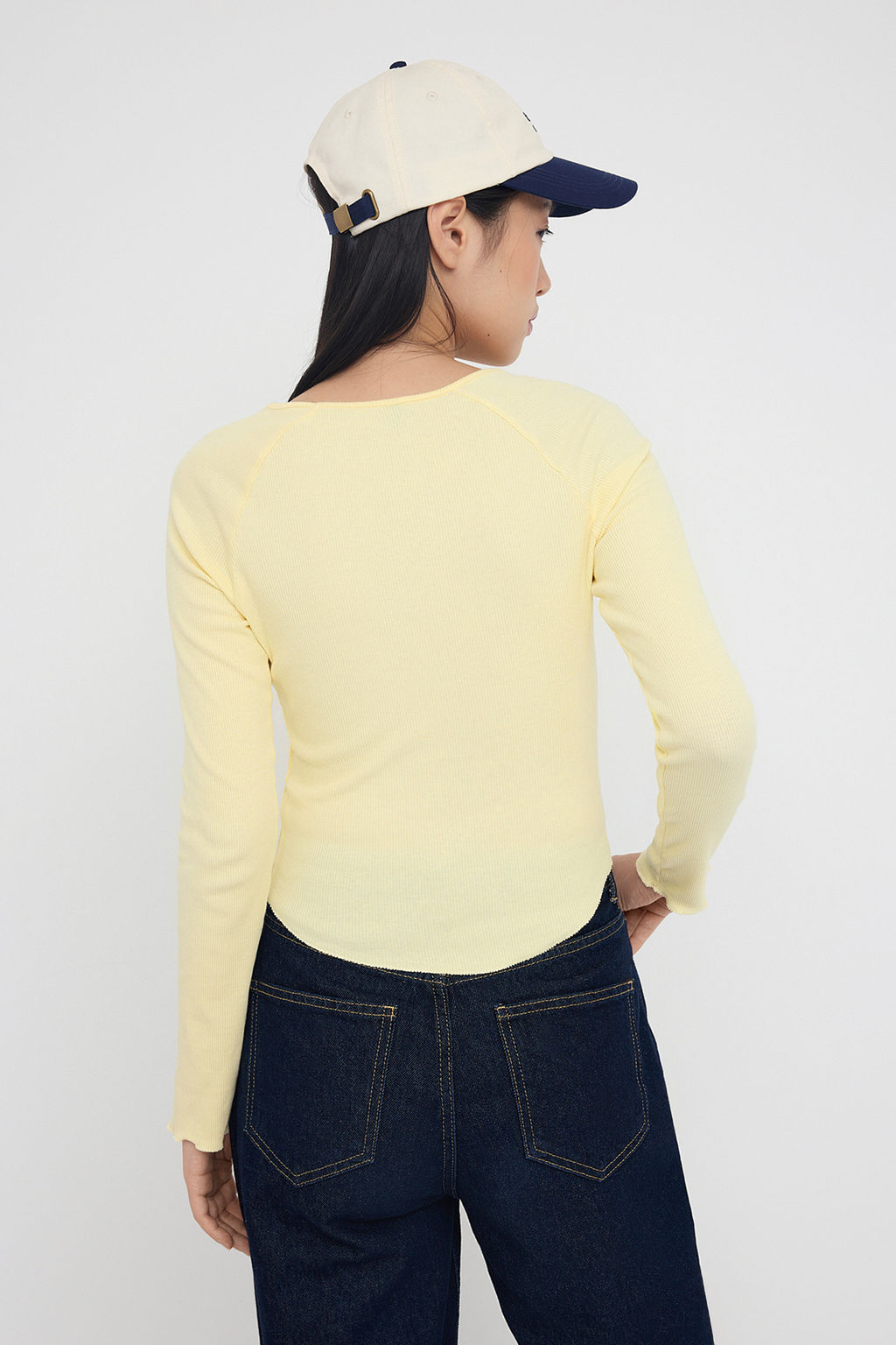 Teen Ac?k Sar? Fitted/Vucuda Oturan Crop/K?sa Orme Bluz TWOAW26BZ00080 - Trendyolmilla фото 4