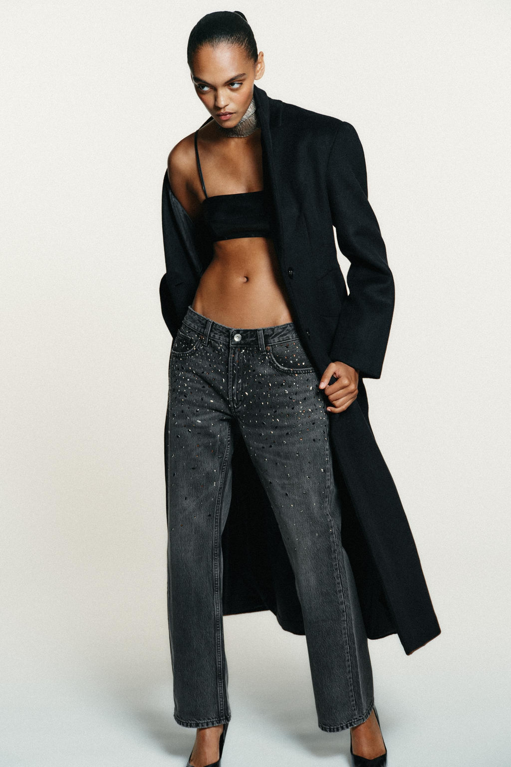 TRF LOW-RISE RHINESTONE STRAIGHT JEANS - Zara фото 4