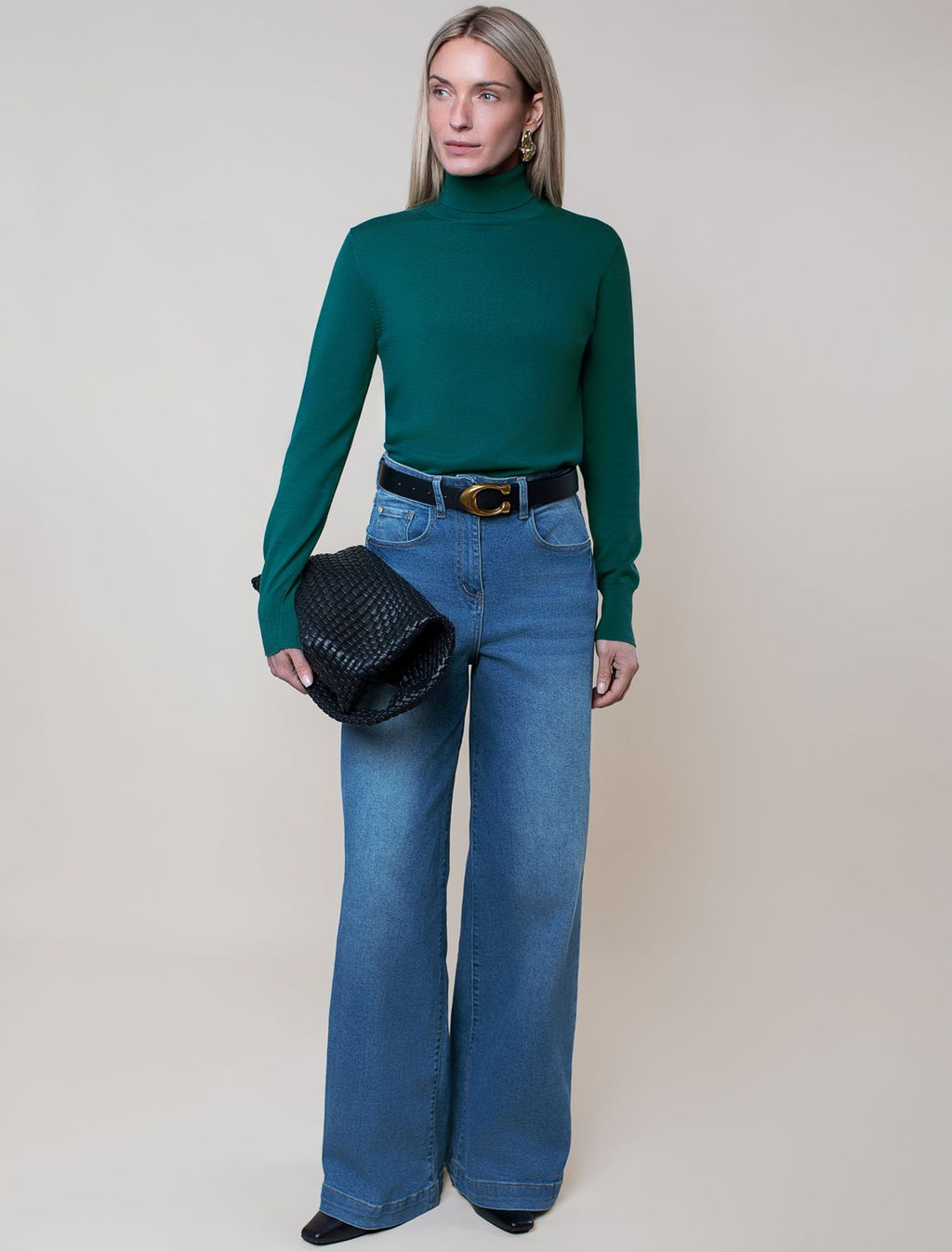 D34.197 Свитер женский зеленый