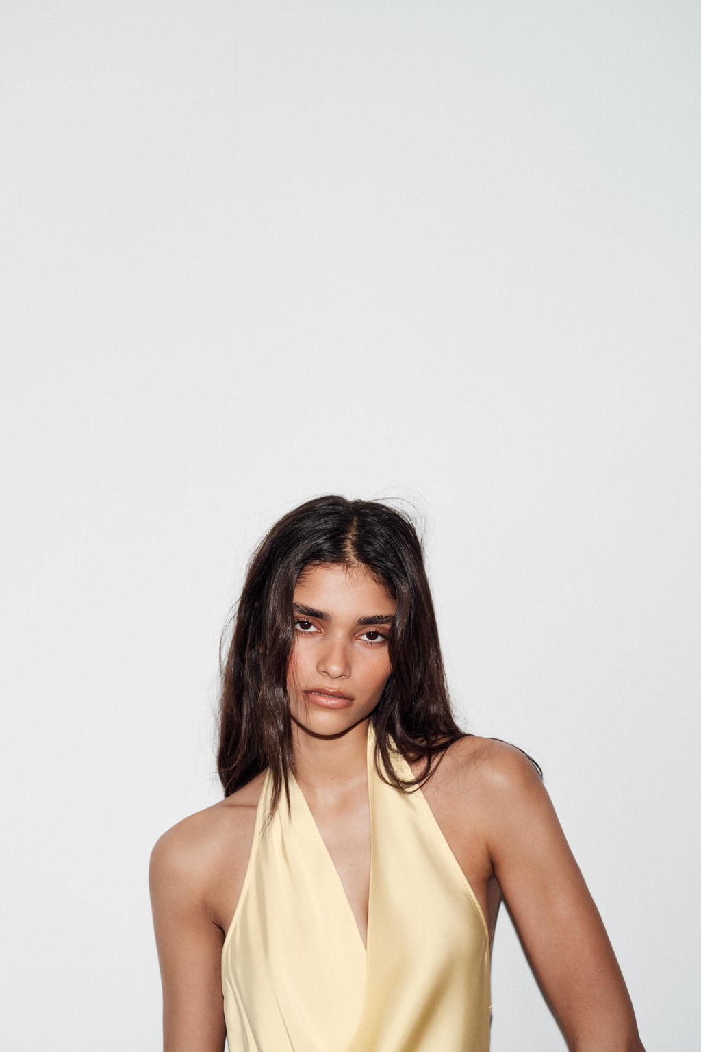 TOP SATINADO HALTER / Amarillo - Zara фото 2