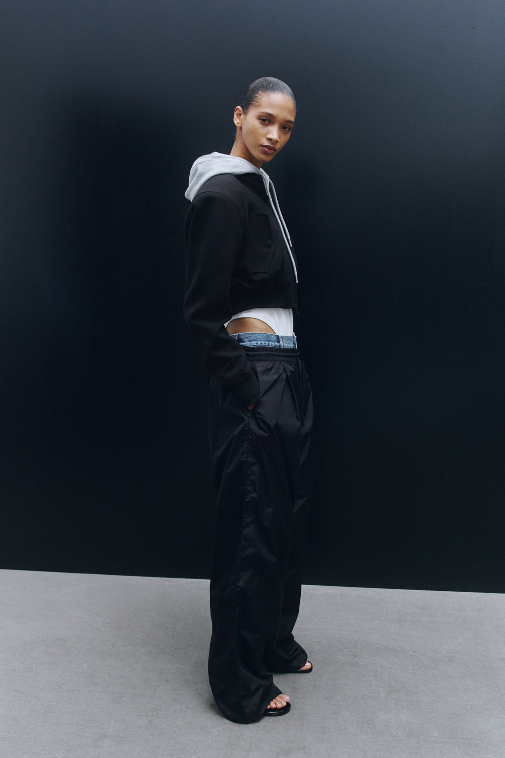 Cazadora bomber cropped de lana - H&m фото 3