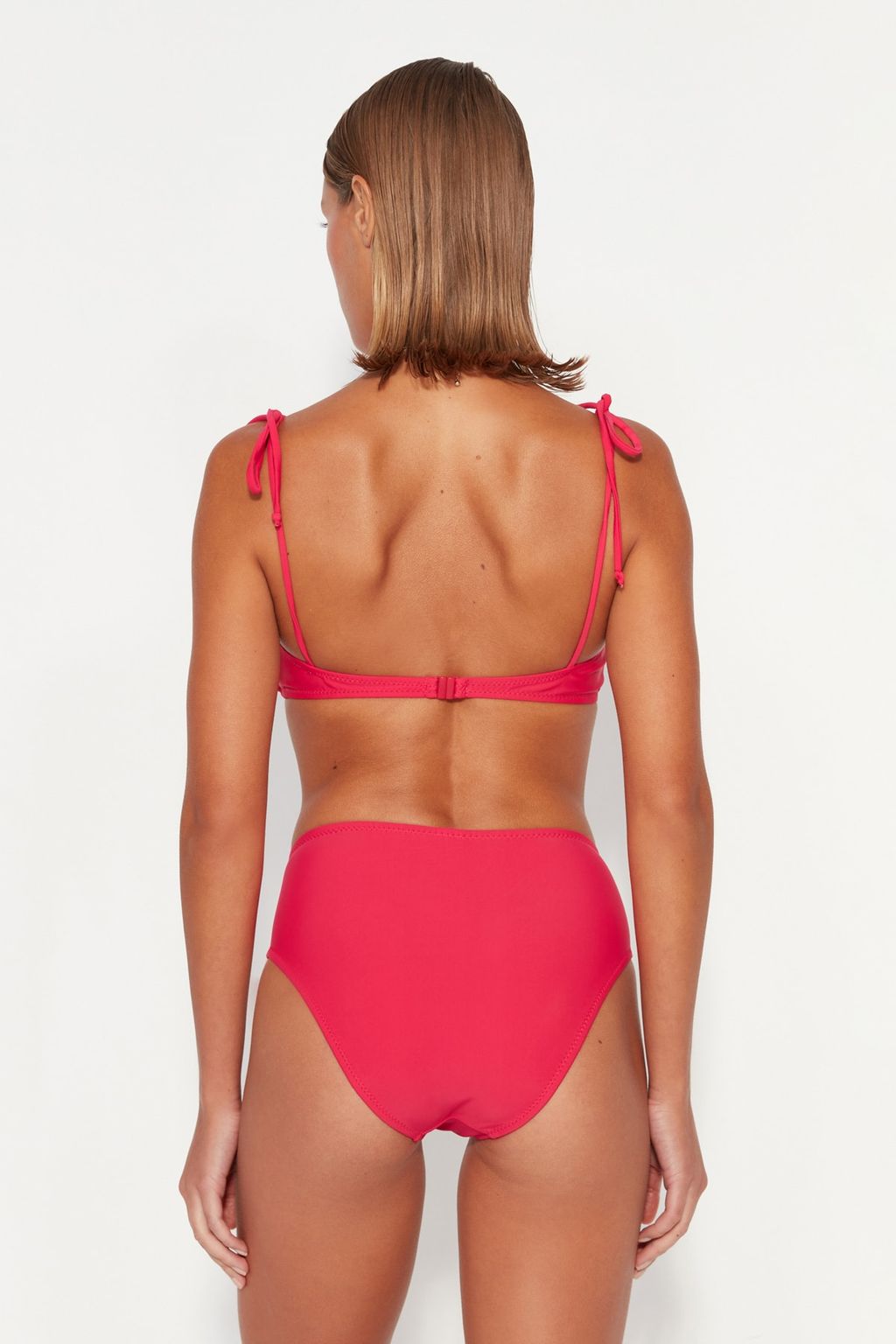 Fusya Yuksek Bel Normal Paca Bikini Alt? TBESS21BA0387