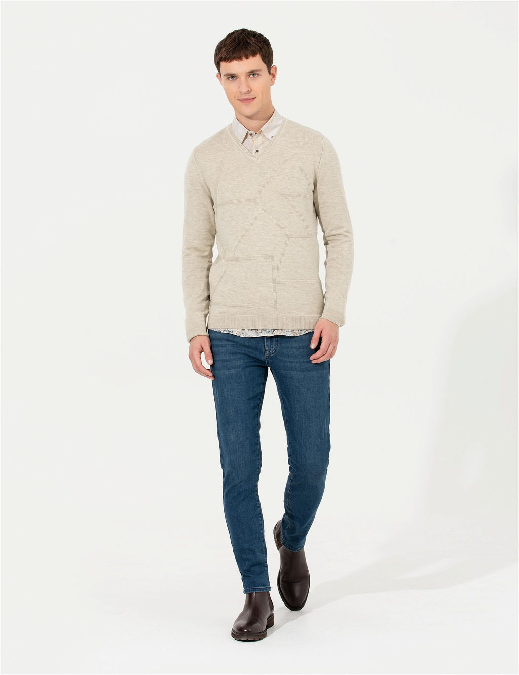 Kum Melanj Slim Fit V Yaka Triko Kazak