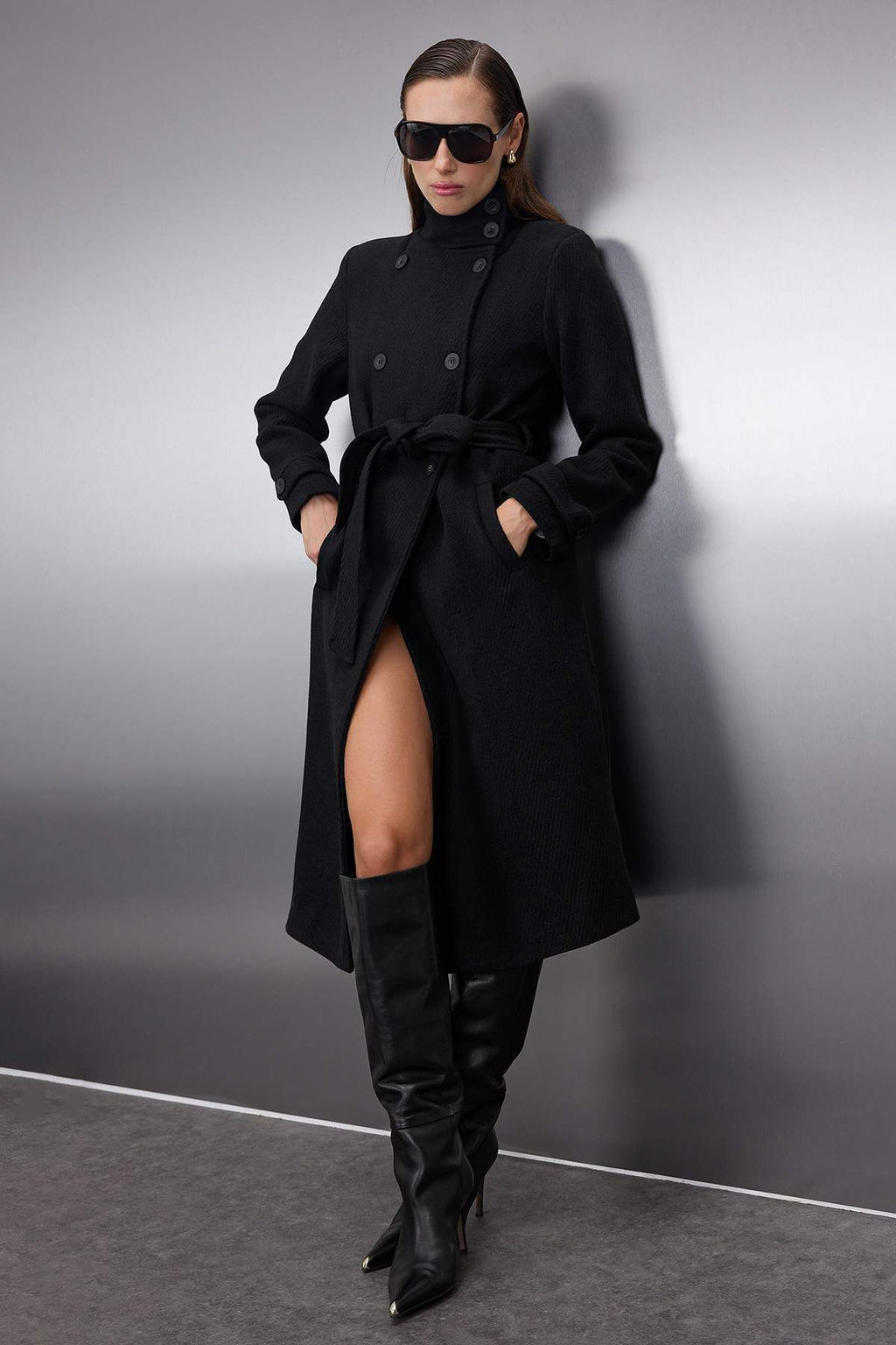 Siyah Dik Yaka Diagonel Kruvaze Regular Uzun Kase Kaban TWOAW26KB00048