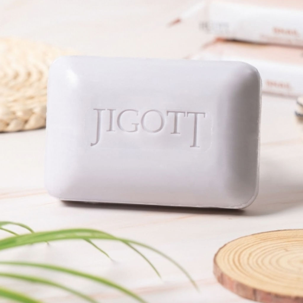 Jigott Мыло-скраб для лица и тела с экстрактом улитки / Snail Scrub Soap, 150 г